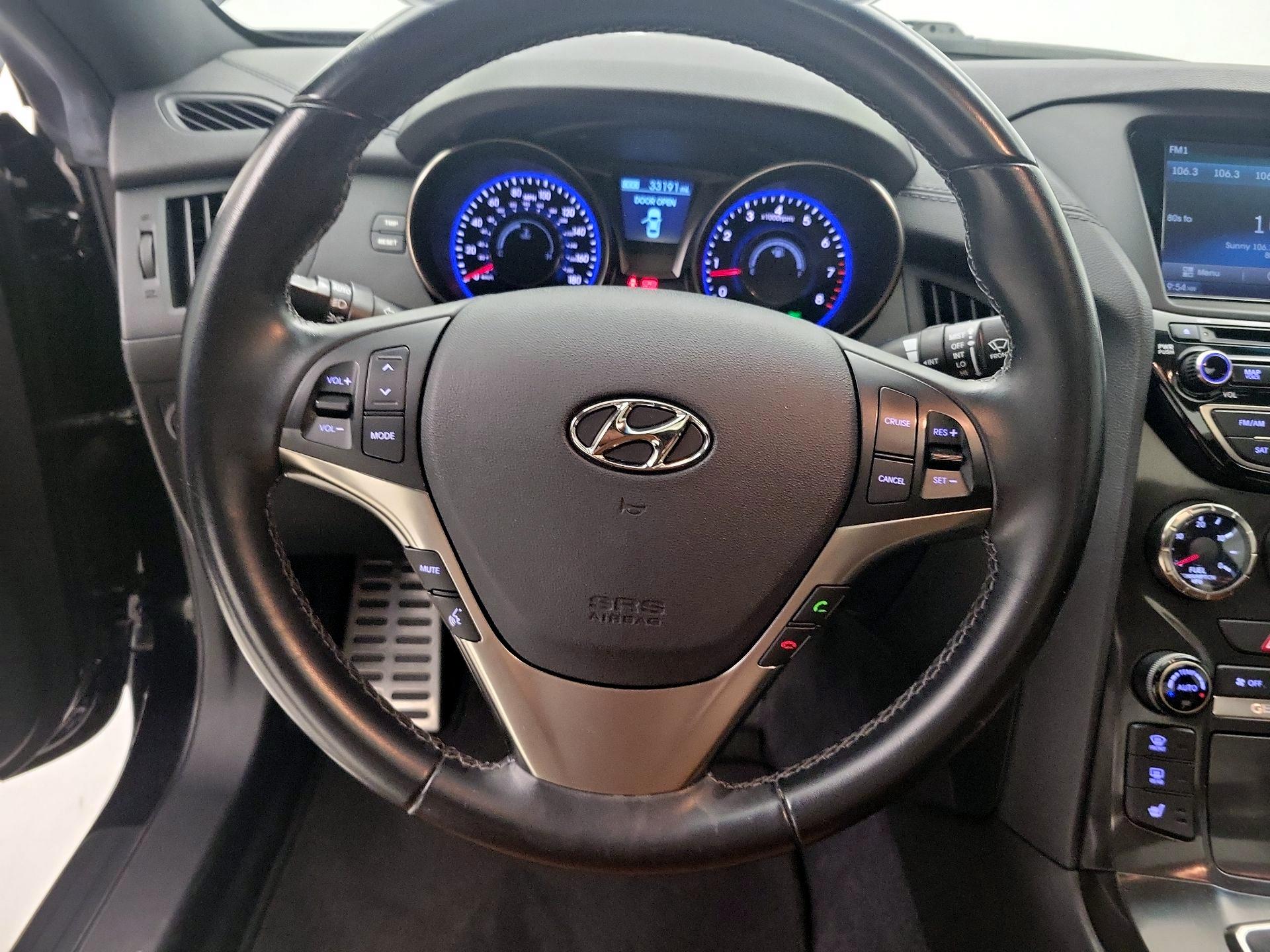 Thumbnail: 2015 Hyundai Genesis - 10