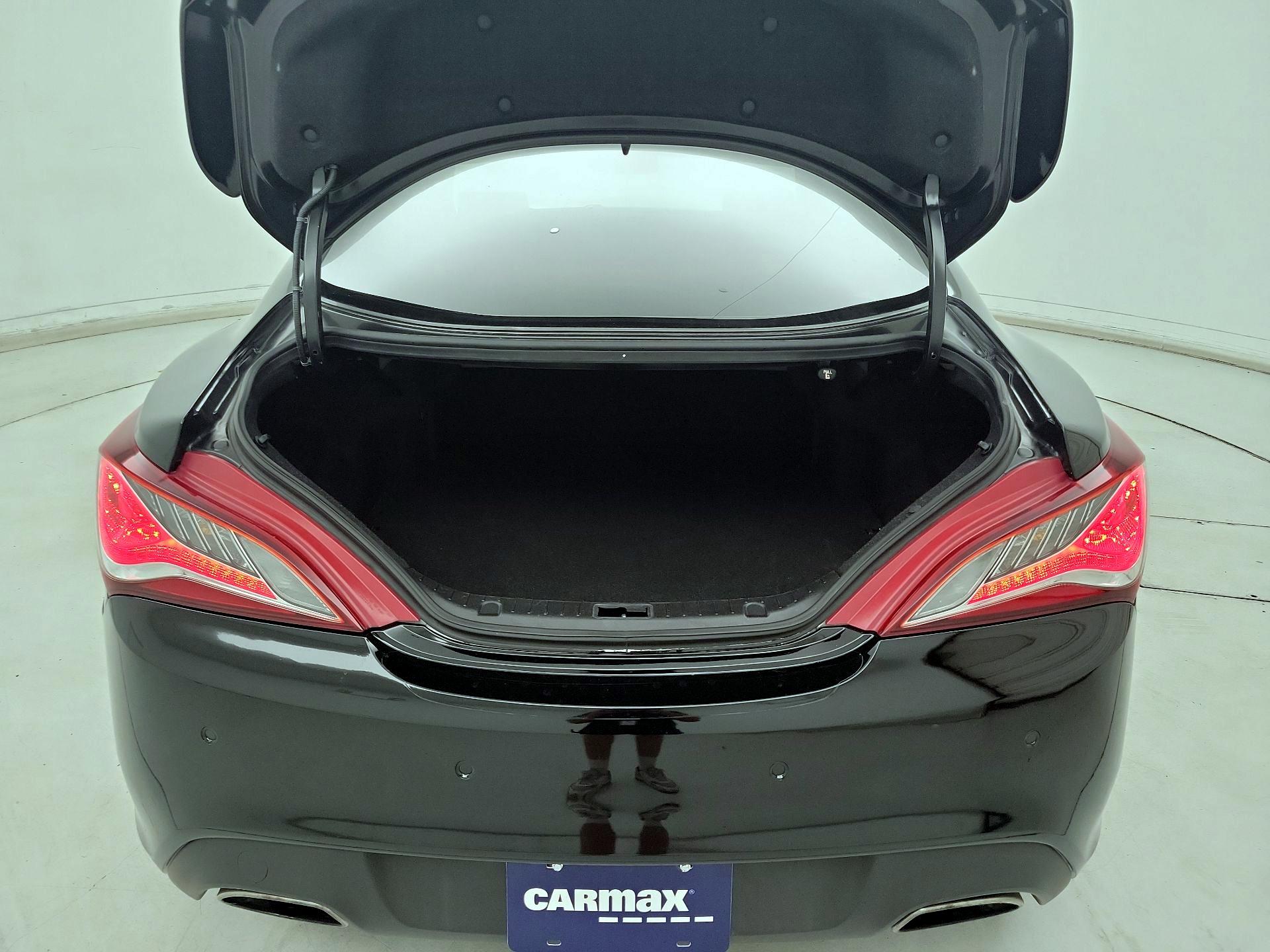 Thumbnail: 2015 Hyundai Genesis - 20