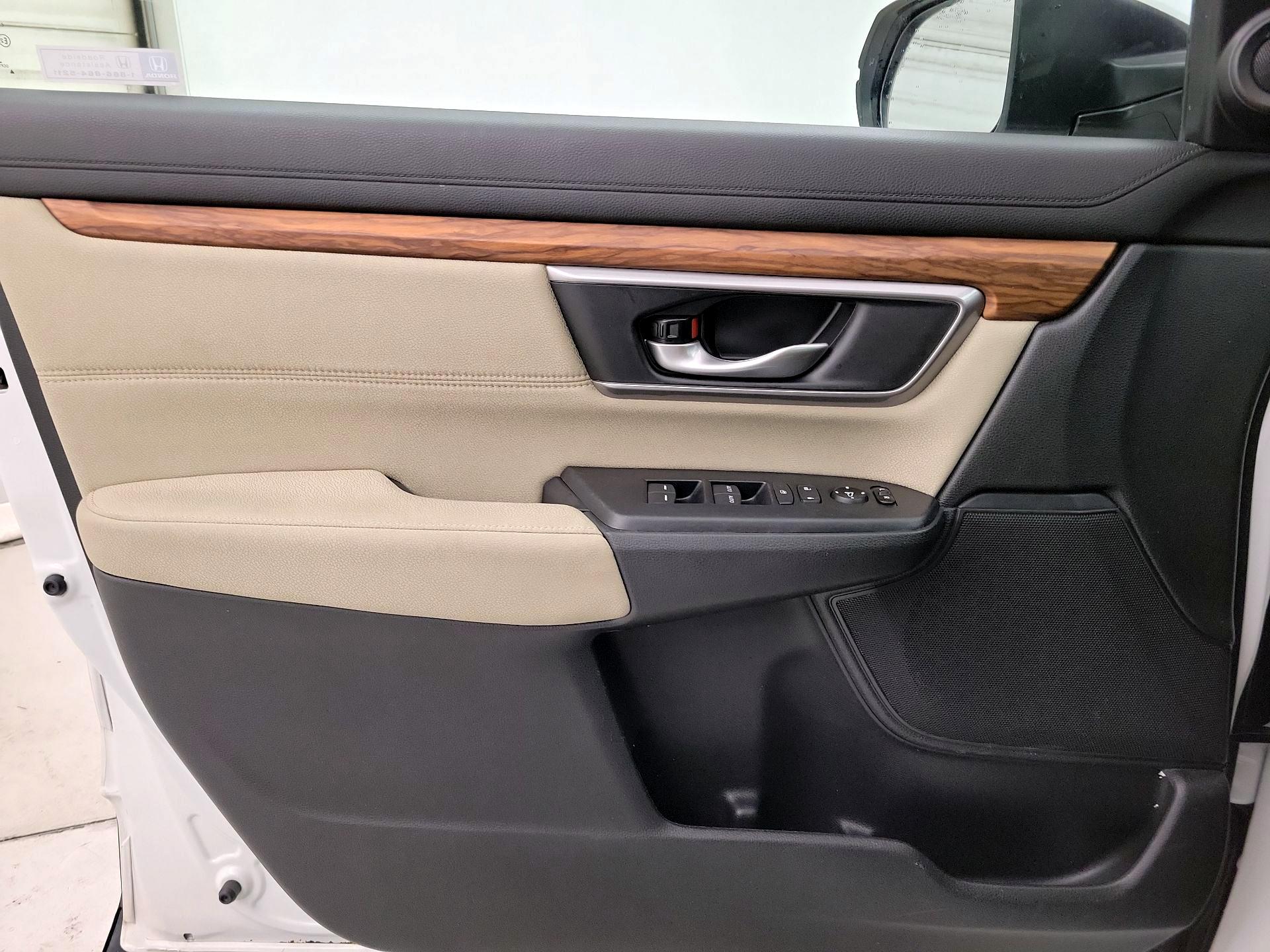 Thumbnail: 2019 Honda CR-V - 10