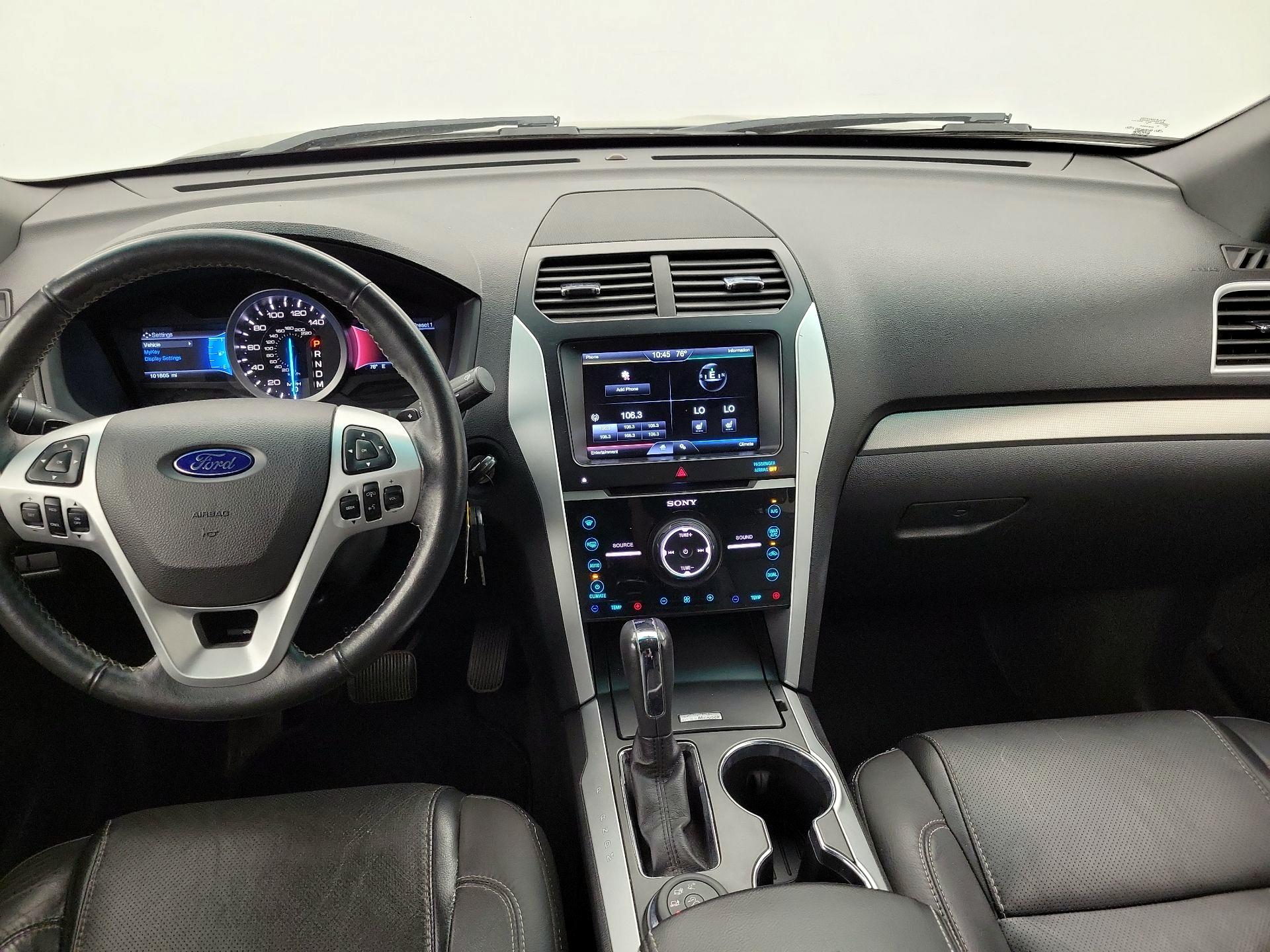 Thumbnail: 2015 Ford Explorer - 9