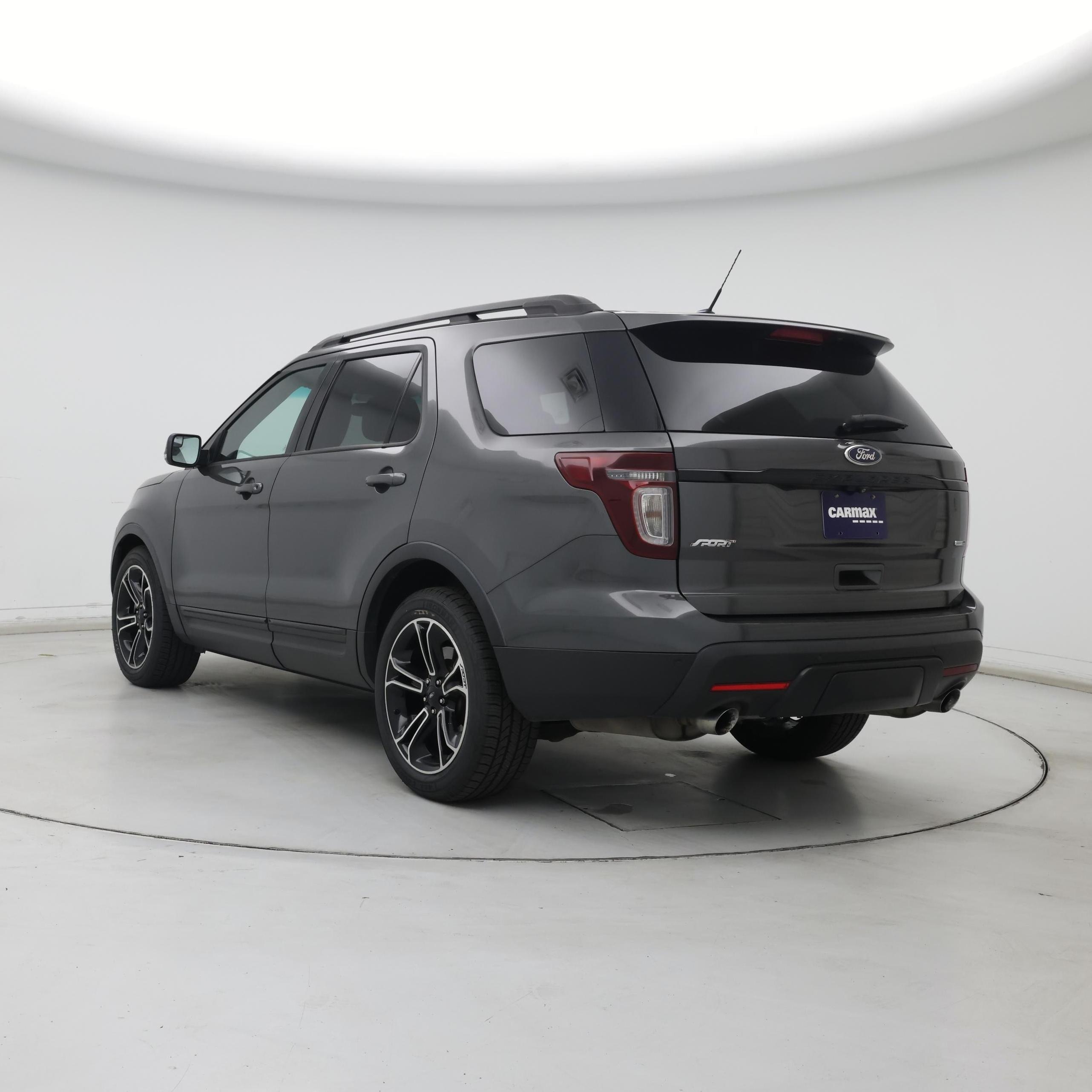 Thumbnail: 2015 Ford Explorer - 2