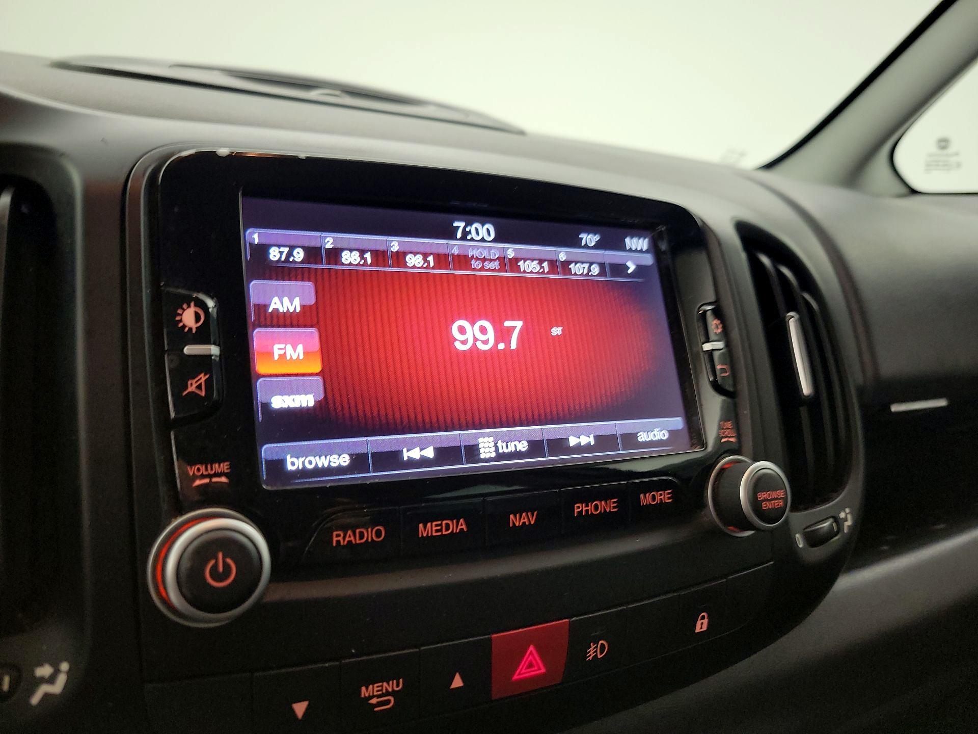 Thumbnail: 2017 Fiat 500L - 15