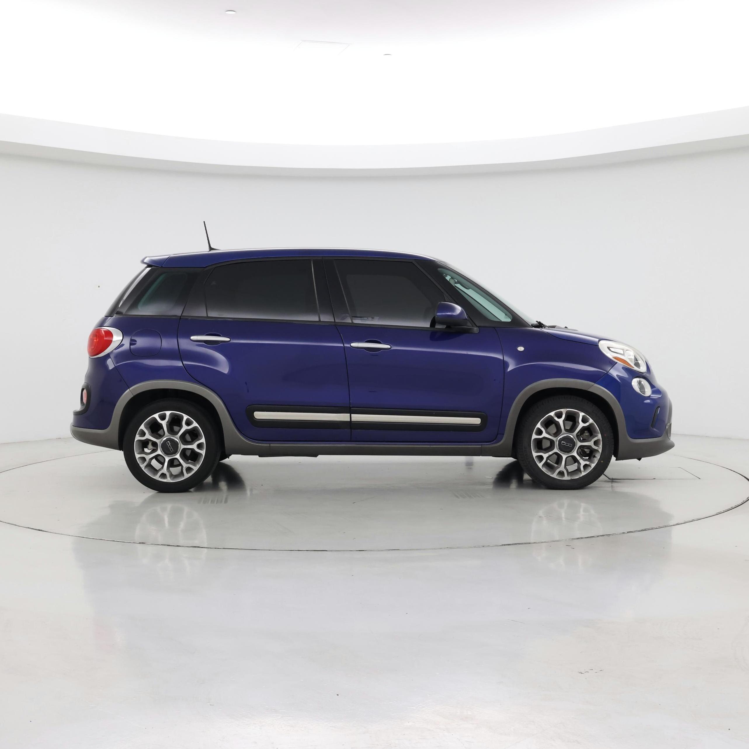 Thumbnail: 2017 Fiat 500L - 7