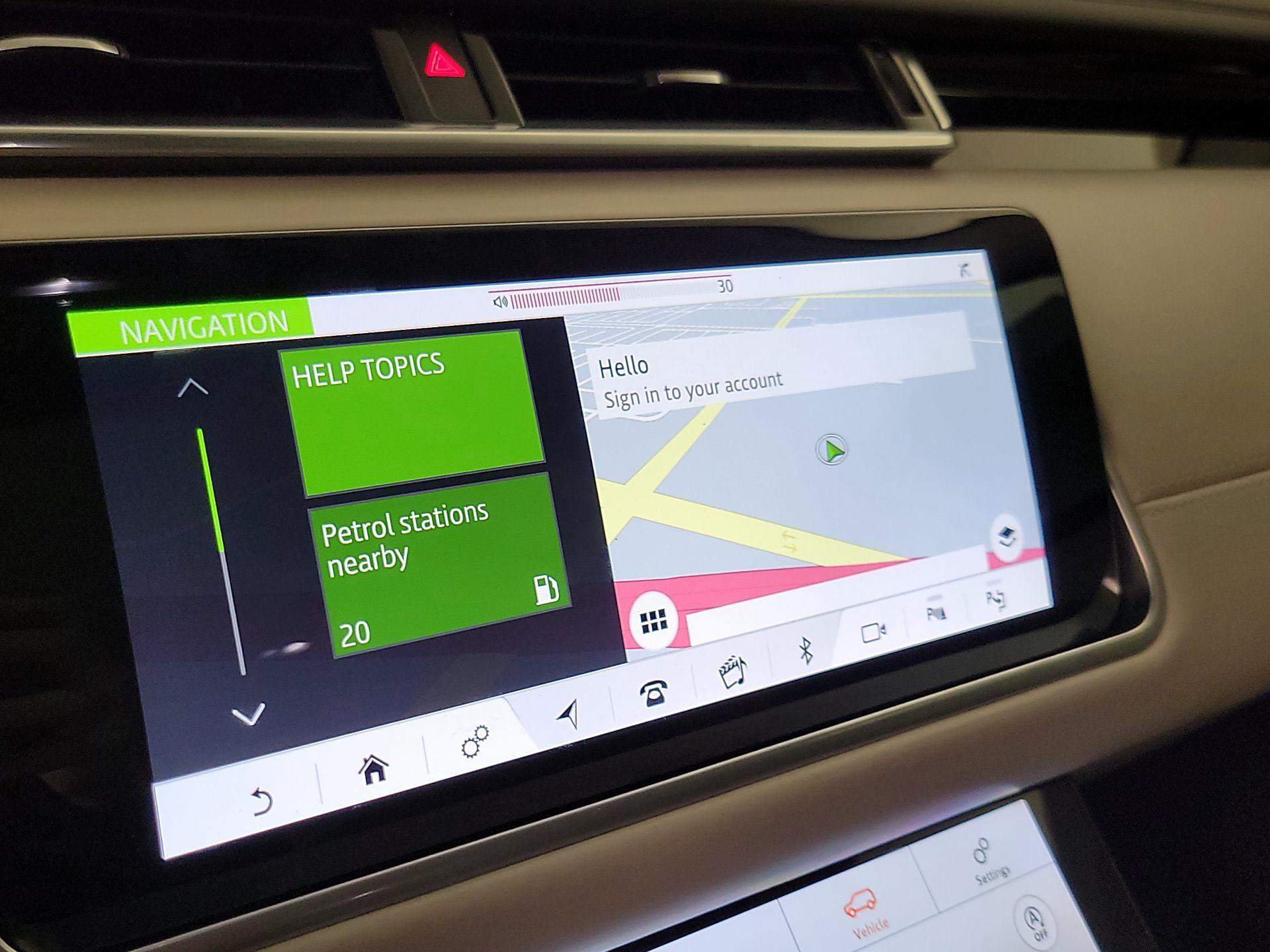 Thumbnail: 2018 Land Rover Range Rover Velar - 14