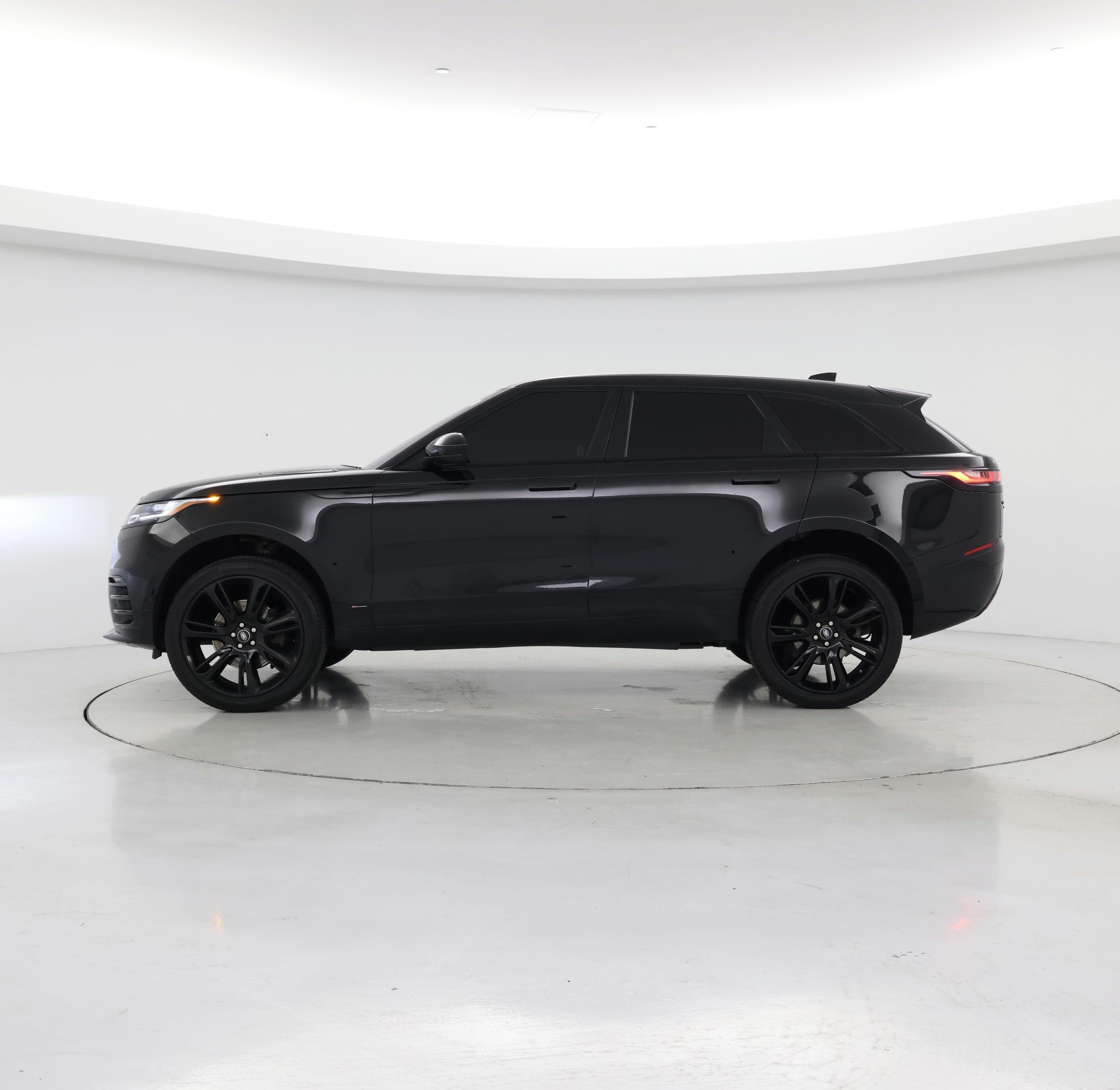 Thumbnail: 2018 Land Rover Range Rover Velar - 3