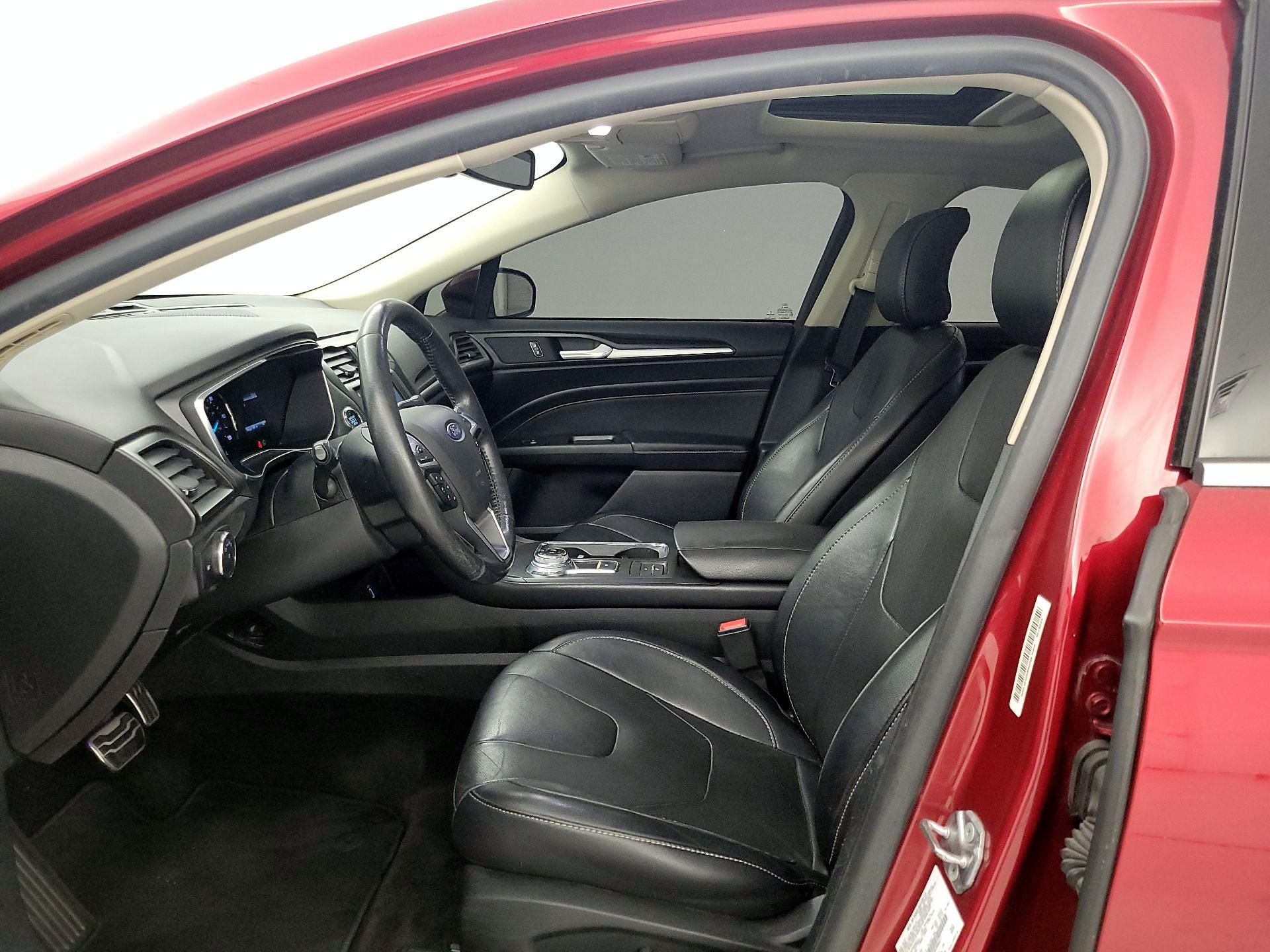 Thumbnail: 2017 Ford Fusion - 11