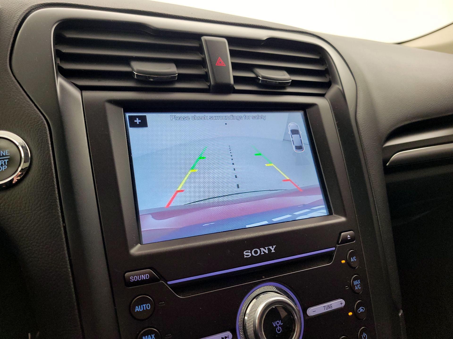 Thumbnail: 2017 Ford Fusion - 15