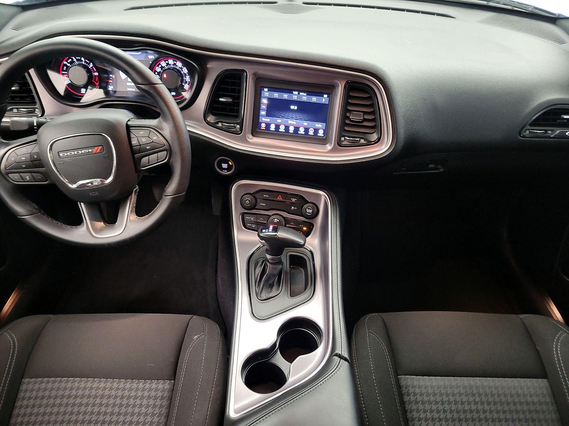 Thumbnail: 2021 Dodge Challenger - 9
