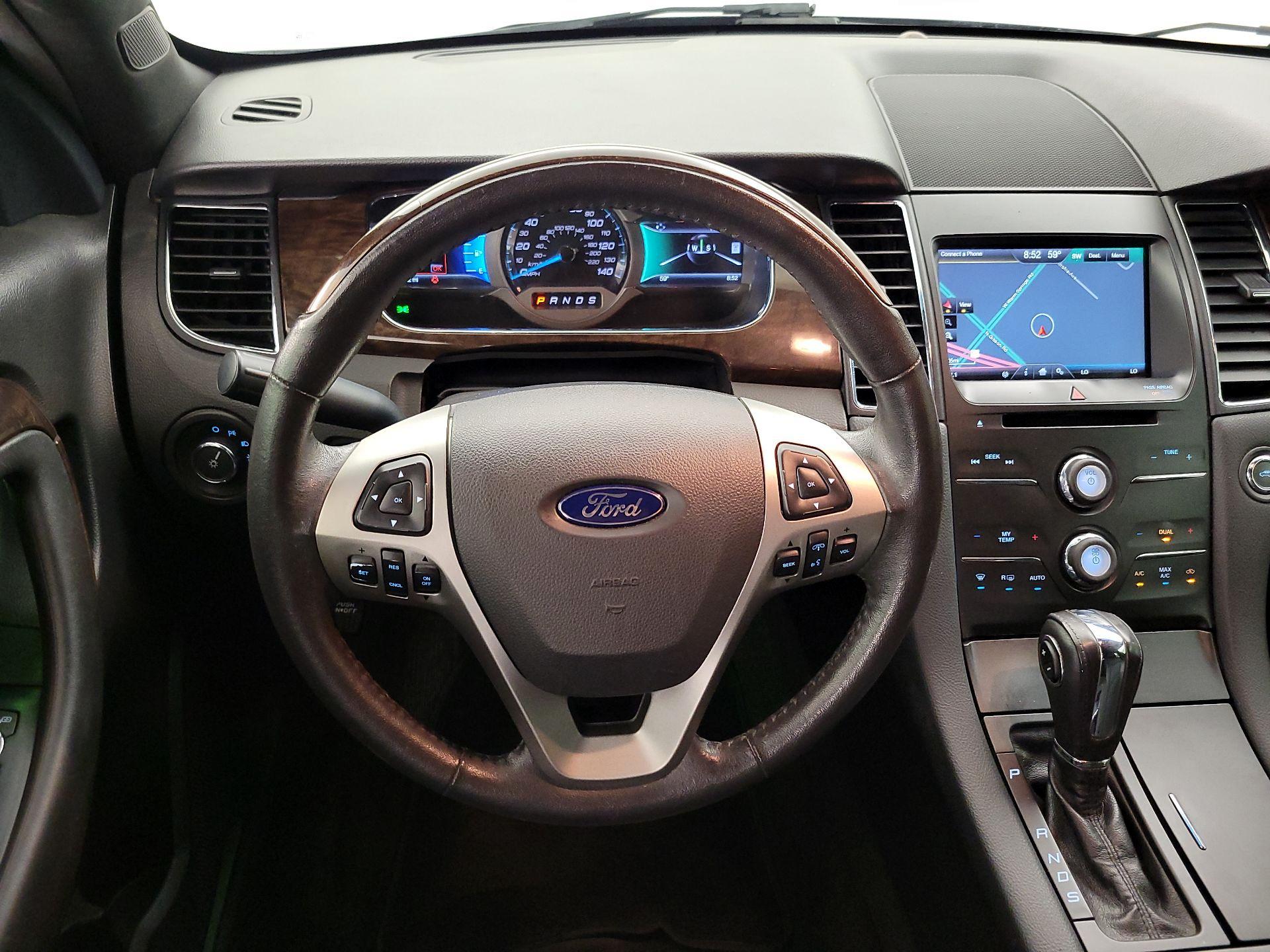 Thumbnail: 2015 Ford Taurus - 10