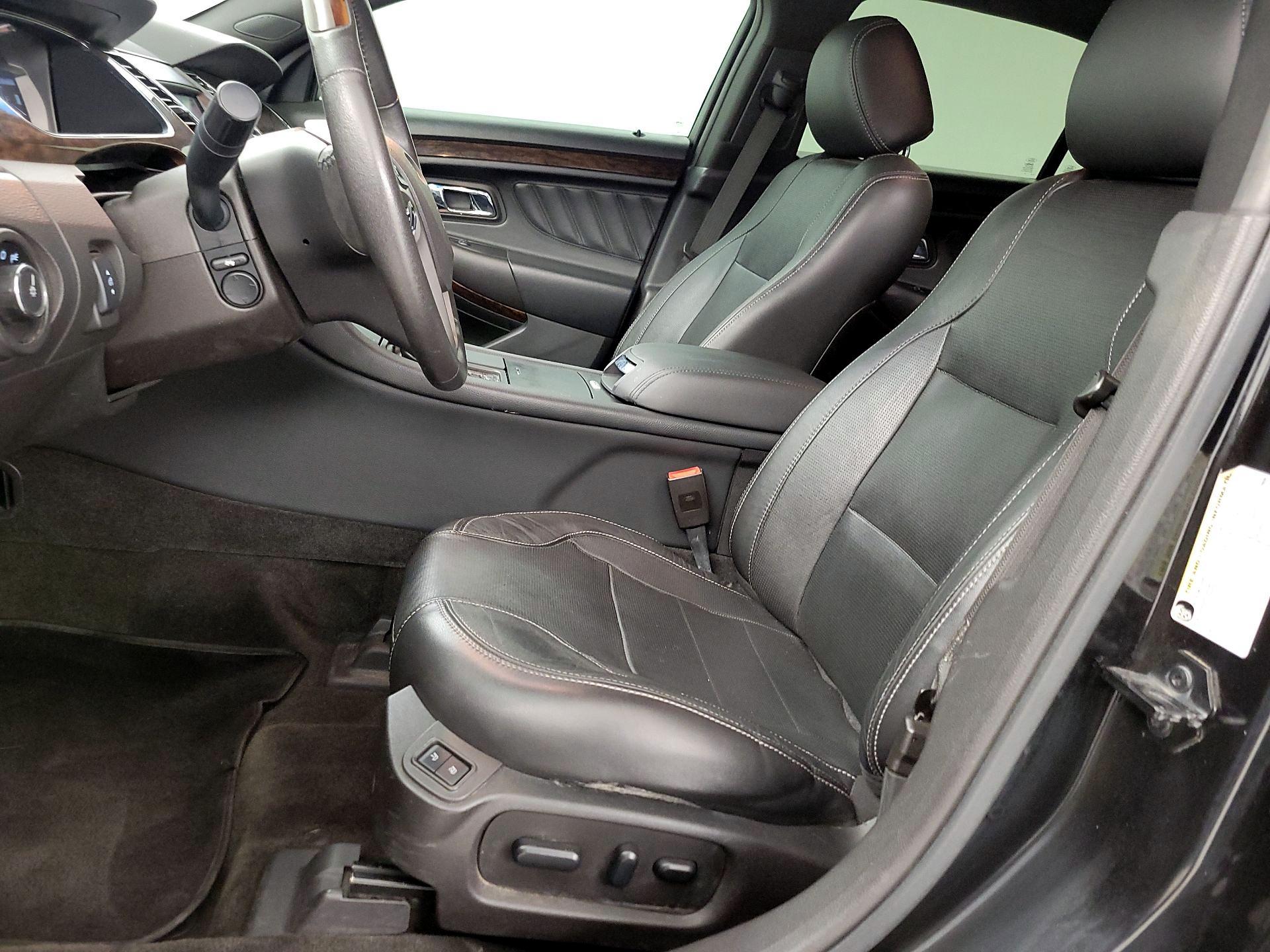 Thumbnail: 2015 Ford Taurus - 11