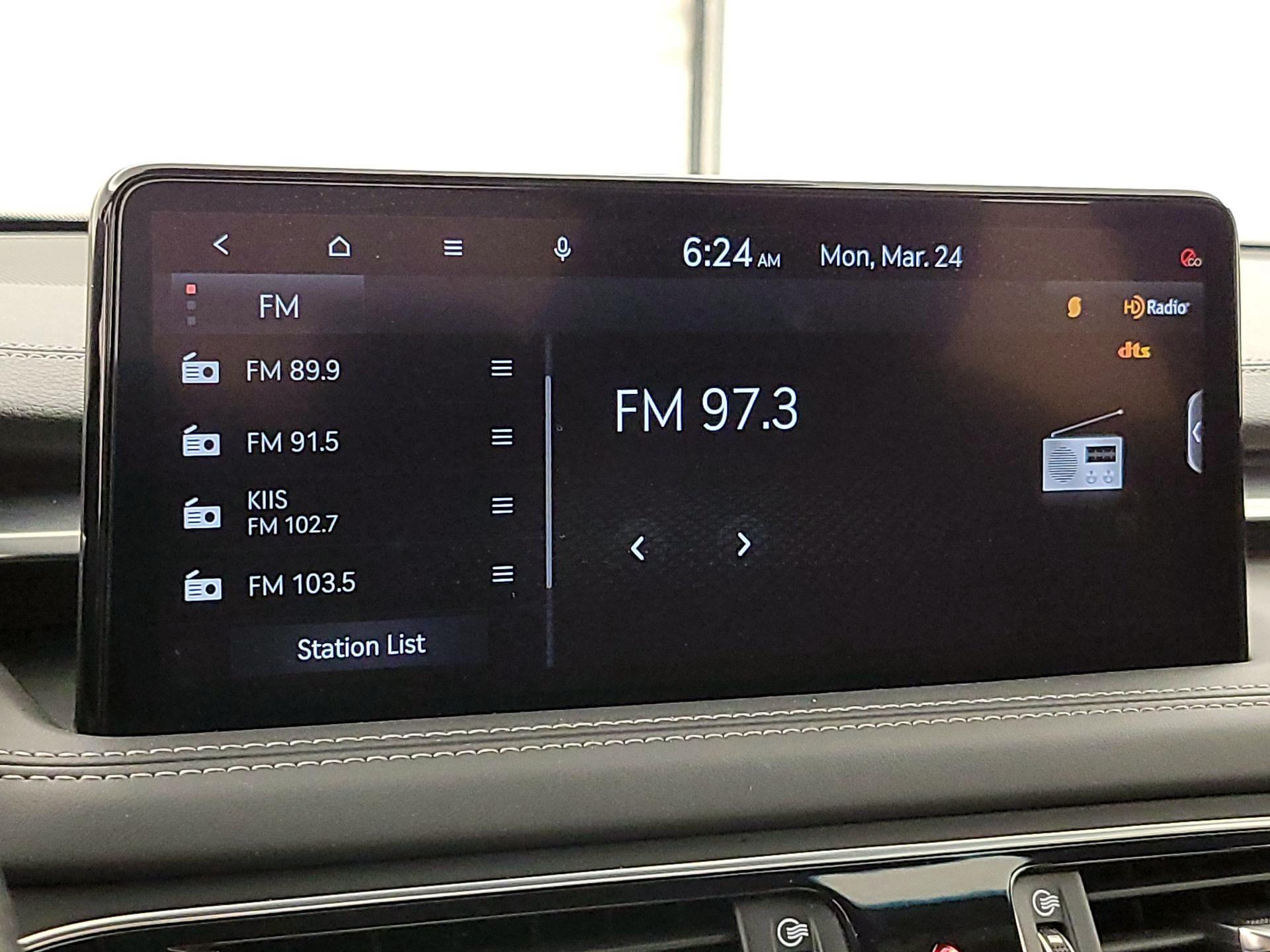 Thumbnail: 2023 Genesis G70 - 16