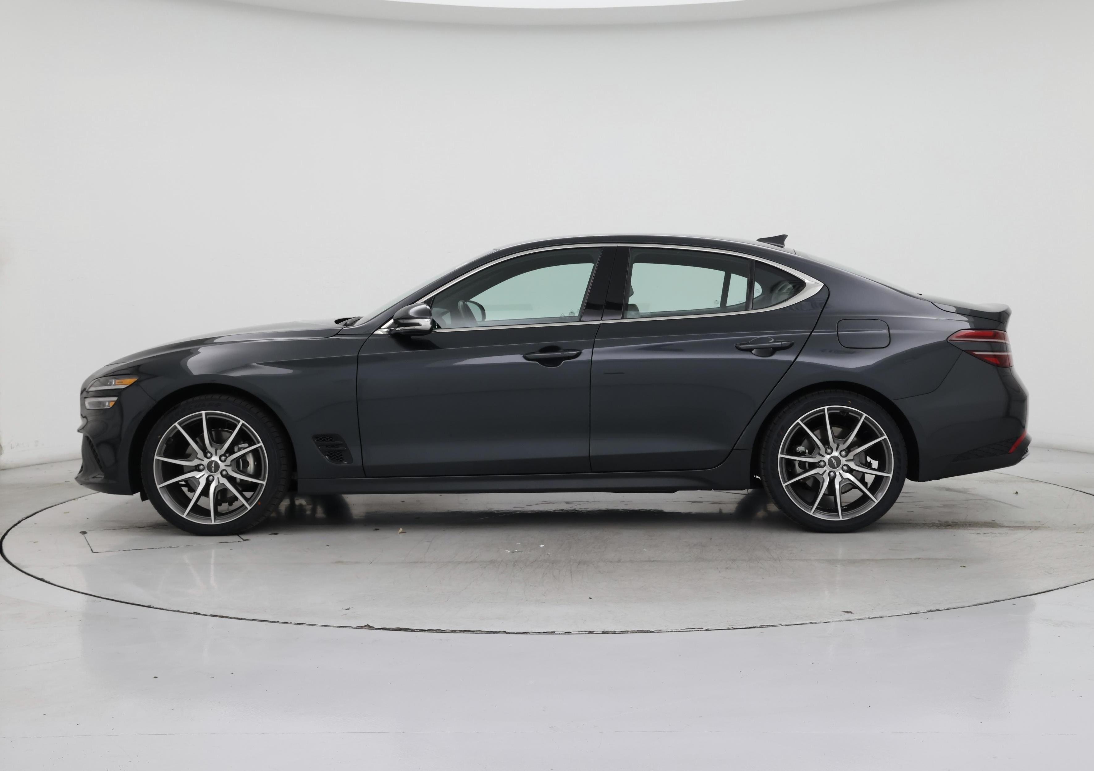 Thumbnail: 2023 Genesis G70 - 3