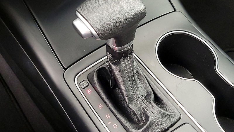 2020 Kia Sorento LX 17