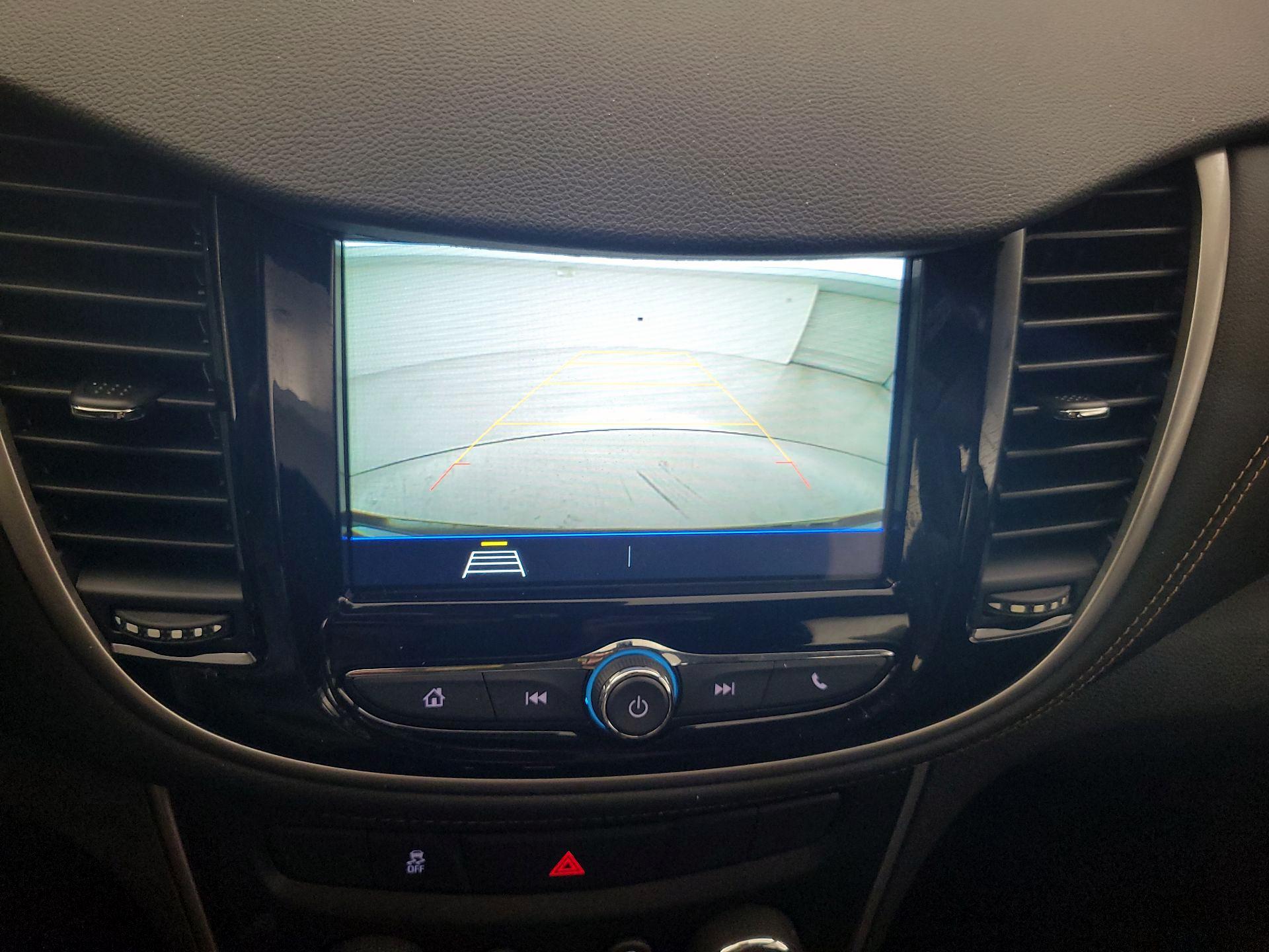 Thumbnail: 2019 Chevrolet Trax - 14