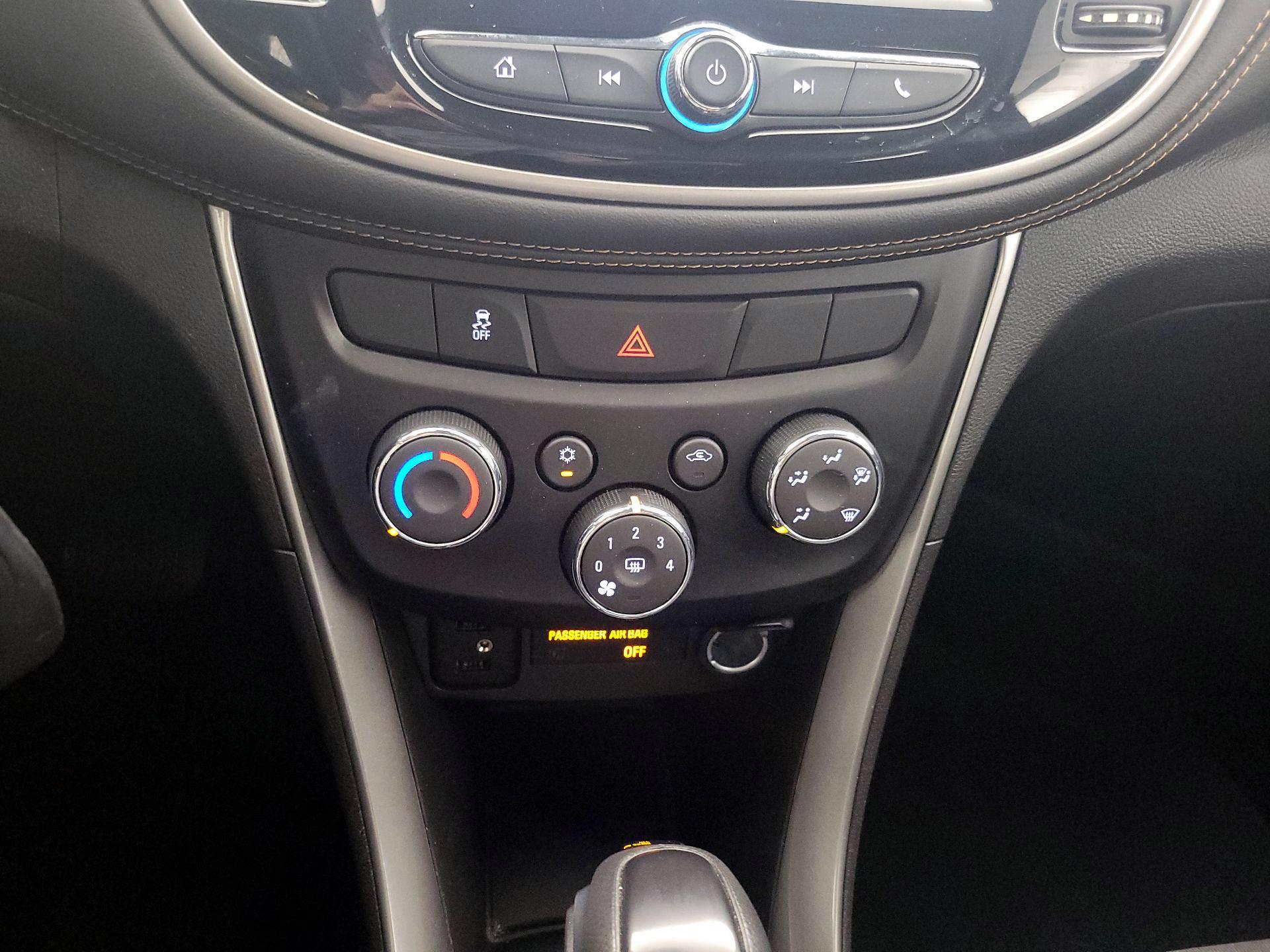 Thumbnail: 2019 Chevrolet Trax - 16