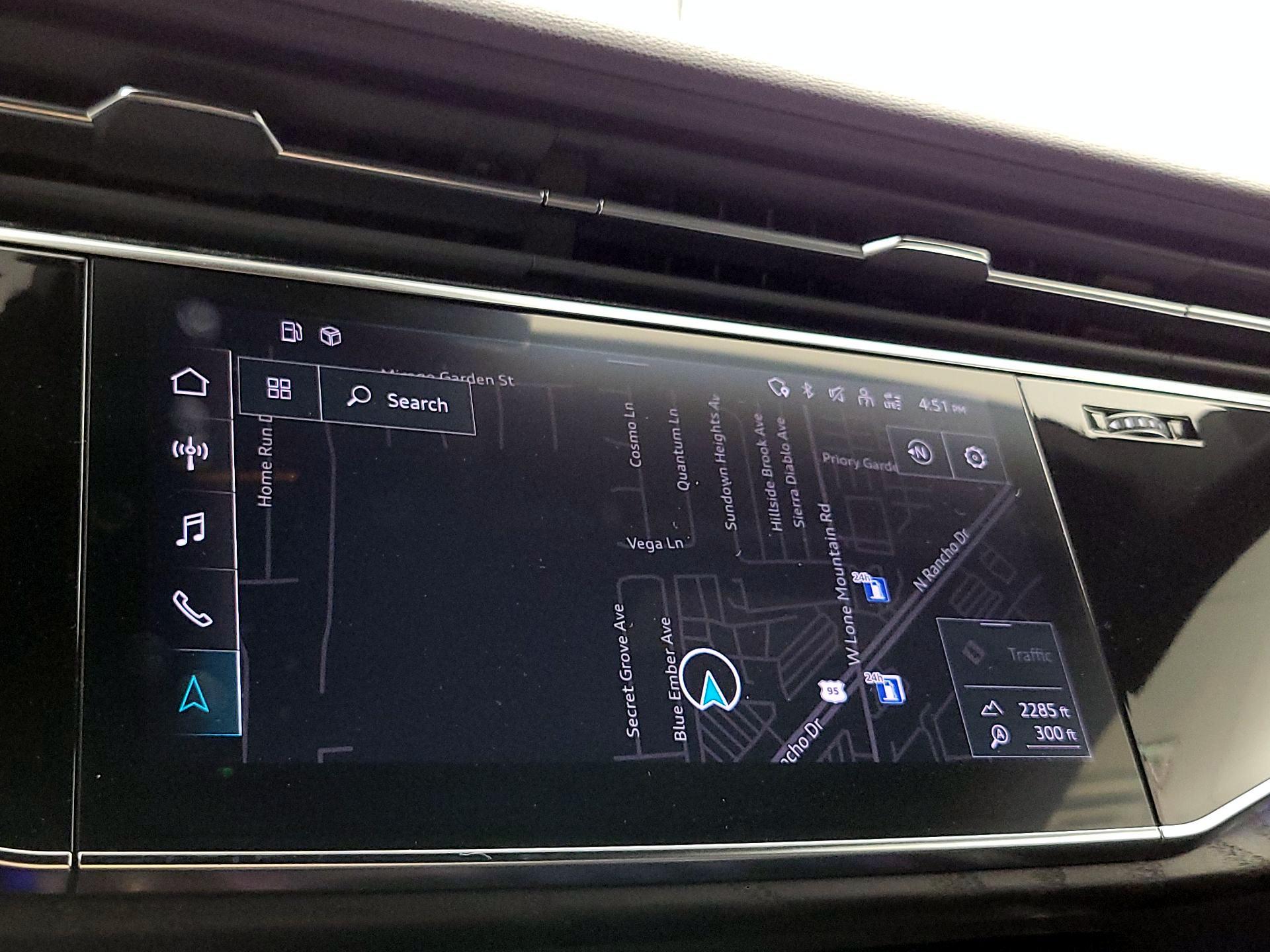Thumbnail: 2021 Audi Q8 - 13