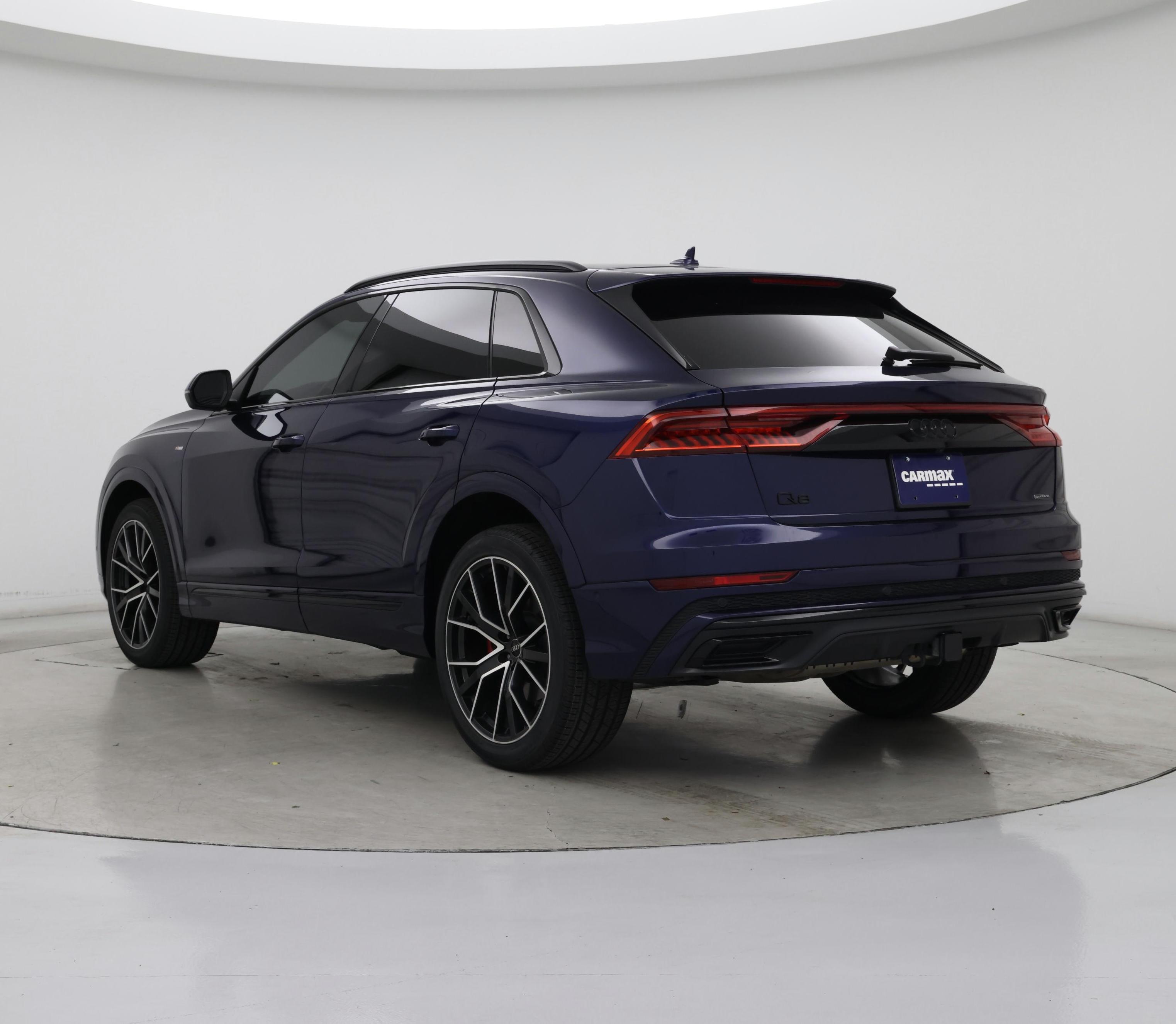 Thumbnail: 2021 Audi Q8 - 2