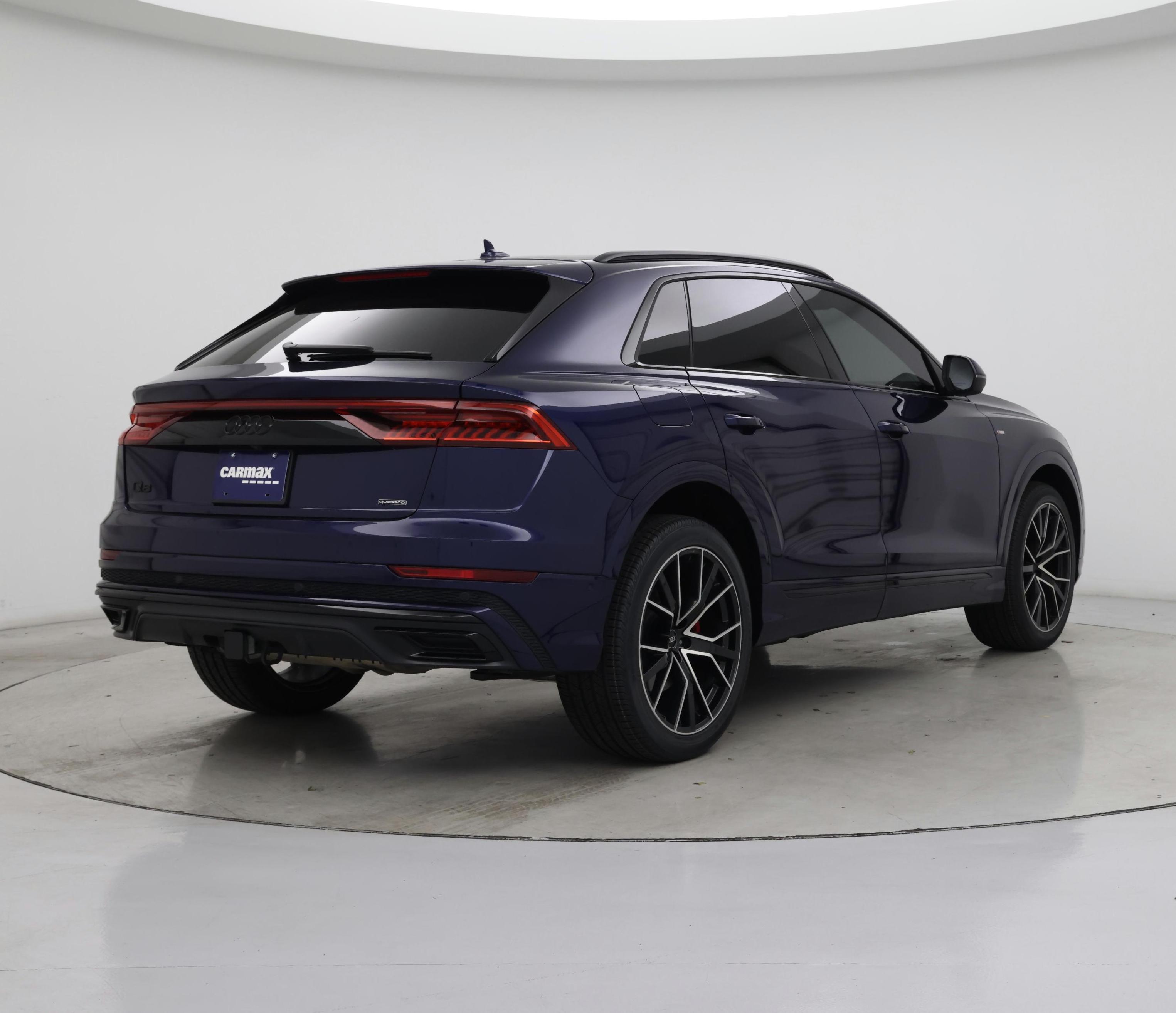 Thumbnail: 2021 Audi Q8 - 8