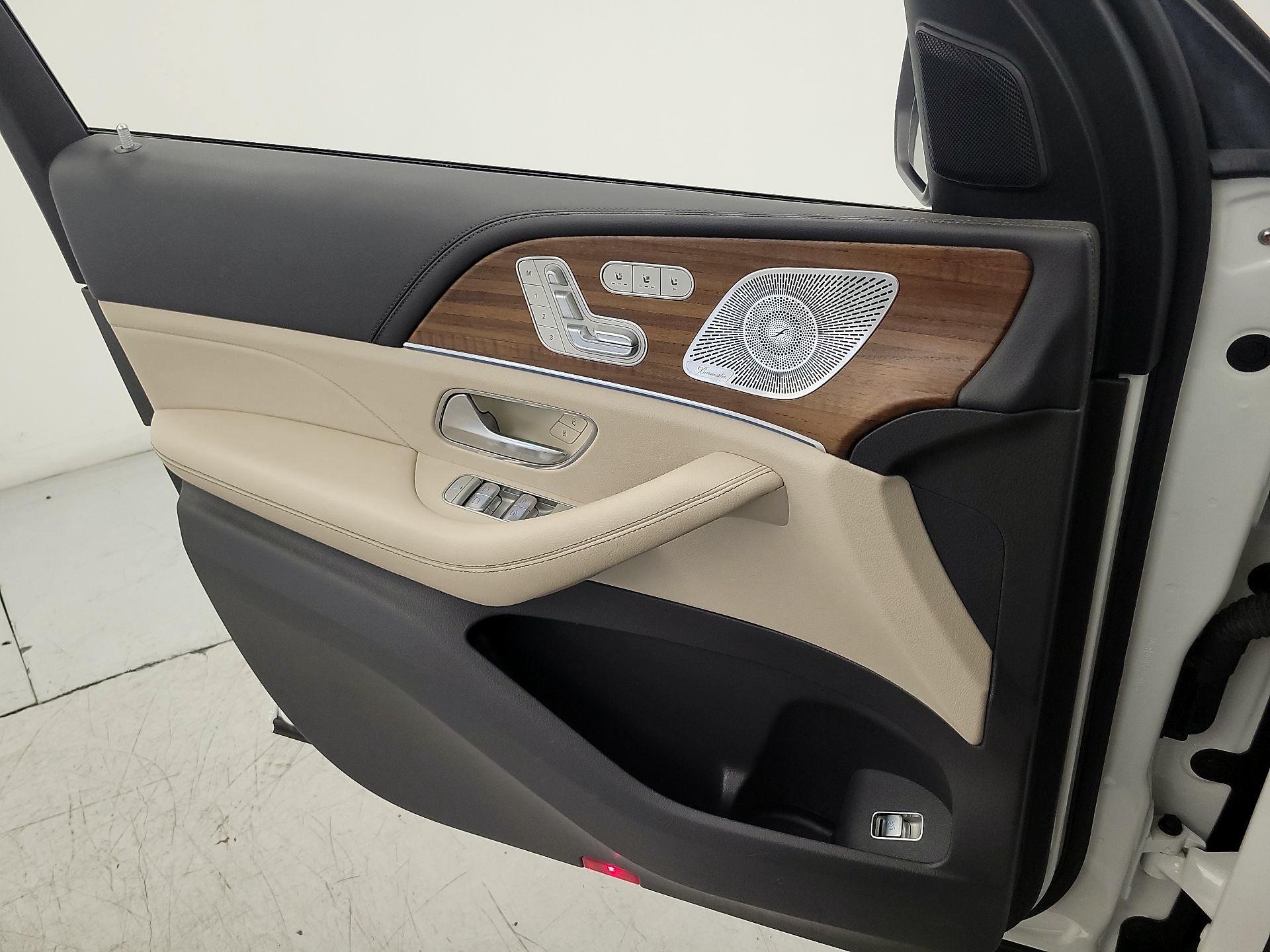 Thumbnail: 2020 Mercedes-Benz GLE - 12