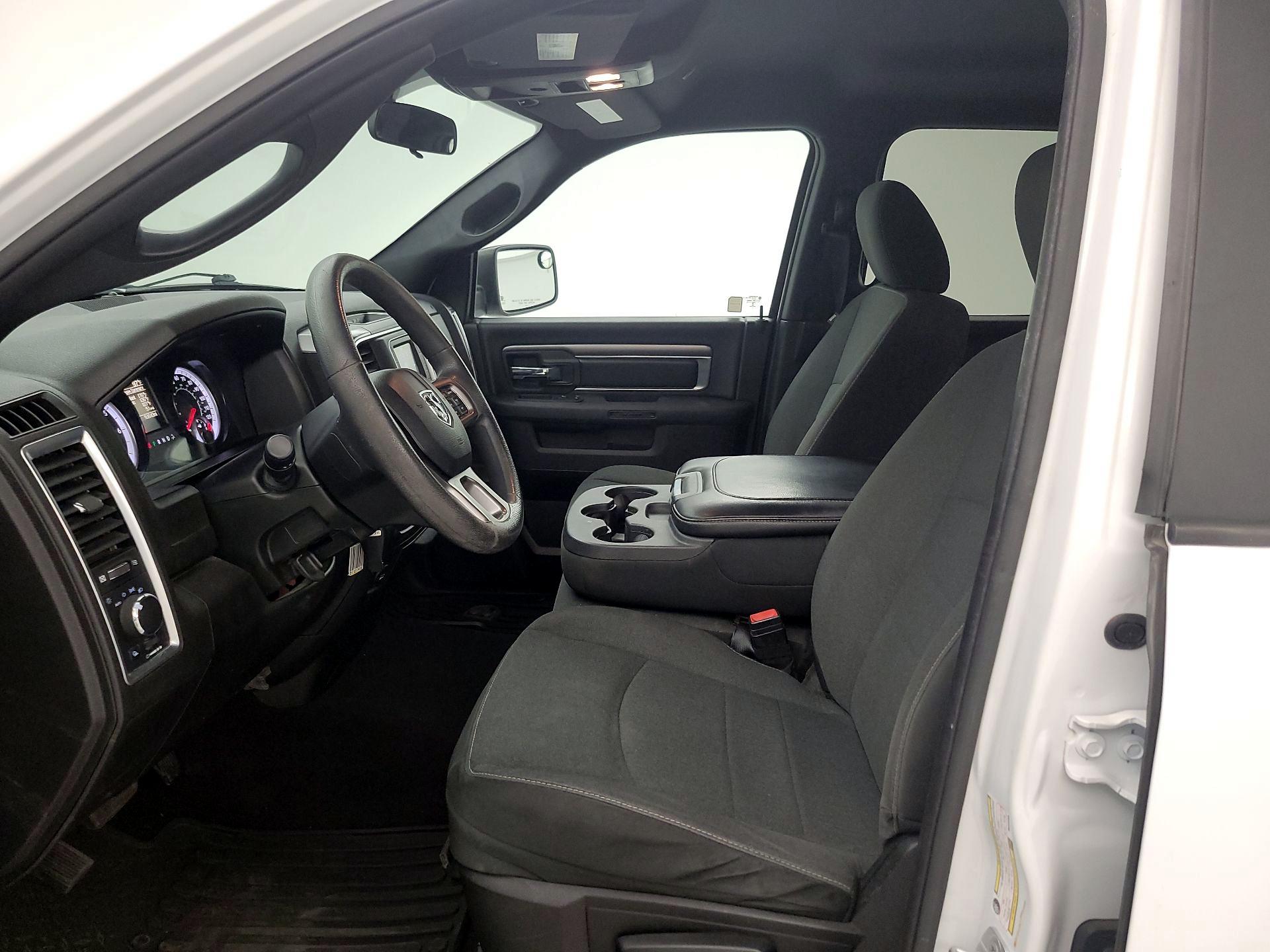 Thumbnail: 2021 RAM 1500 Classic - 11