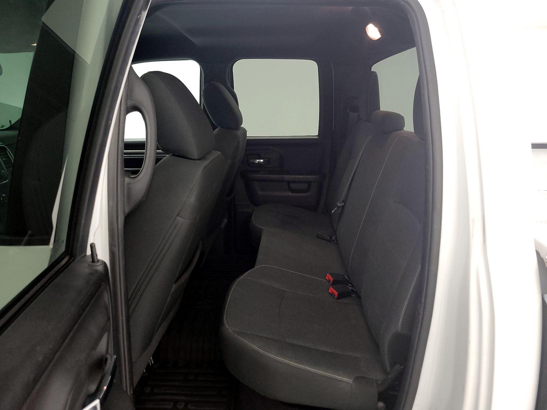 Thumbnail: 2021 RAM 1500 Classic - 19