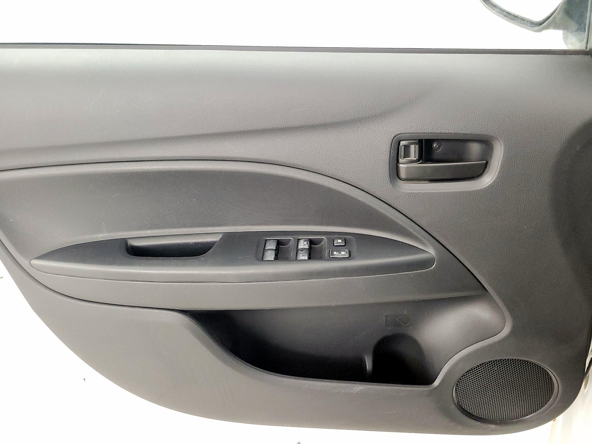 Thumbnail: 2017 Mitsubishi Mirage G4 - 12