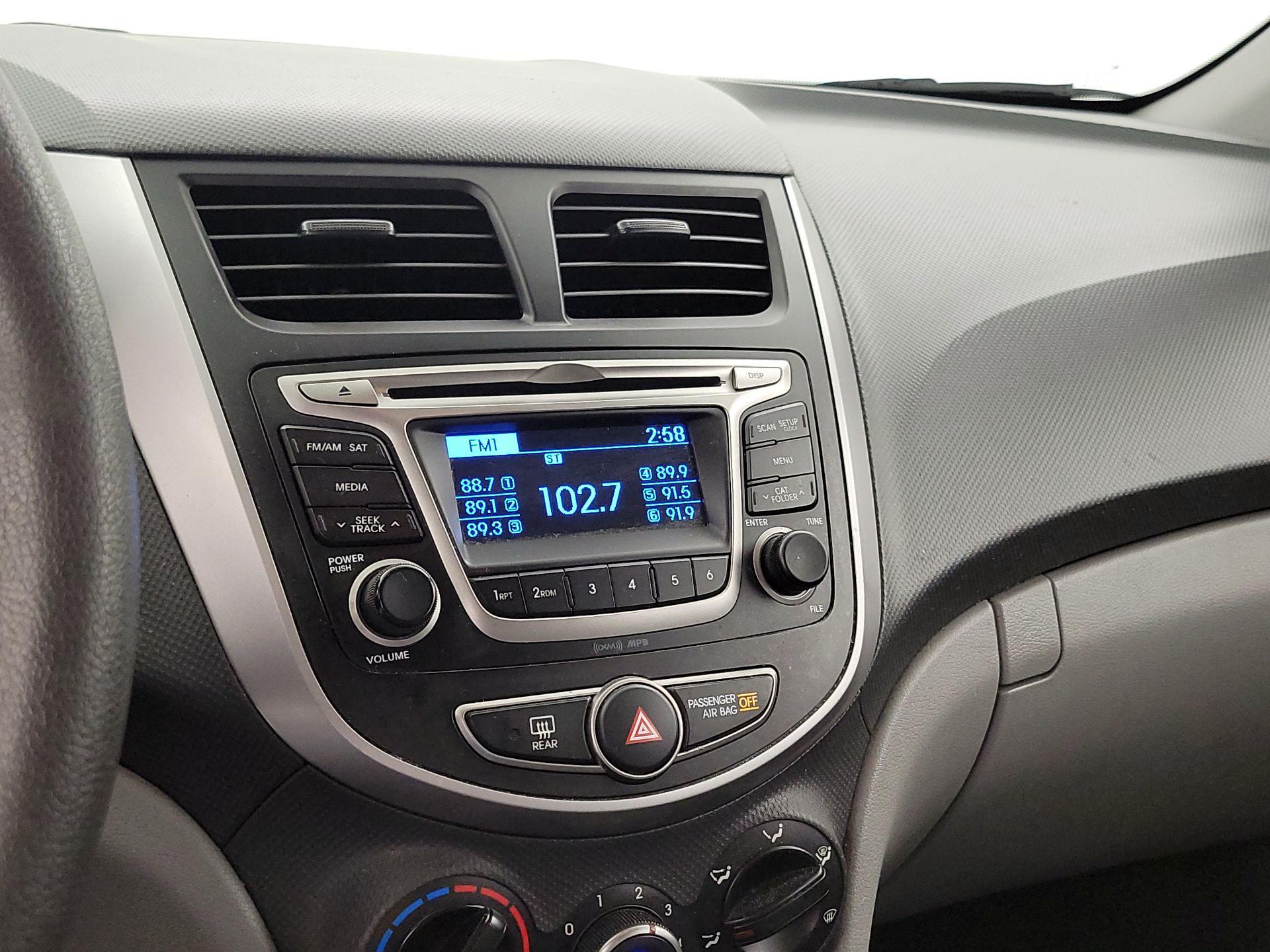 Thumbnail: 2017 Hyundai Accent - 14