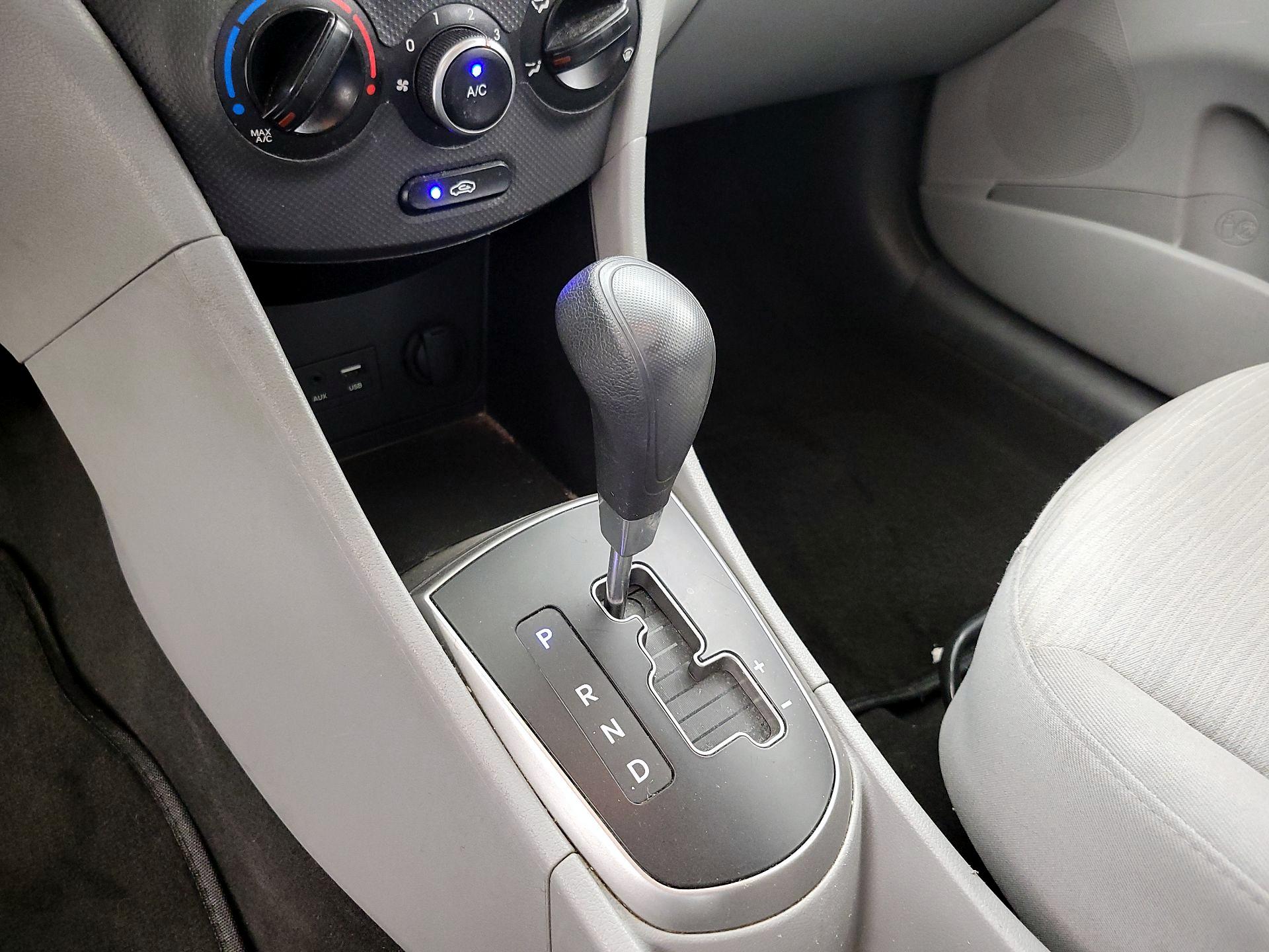 Thumbnail: 2017 Hyundai Accent - 16