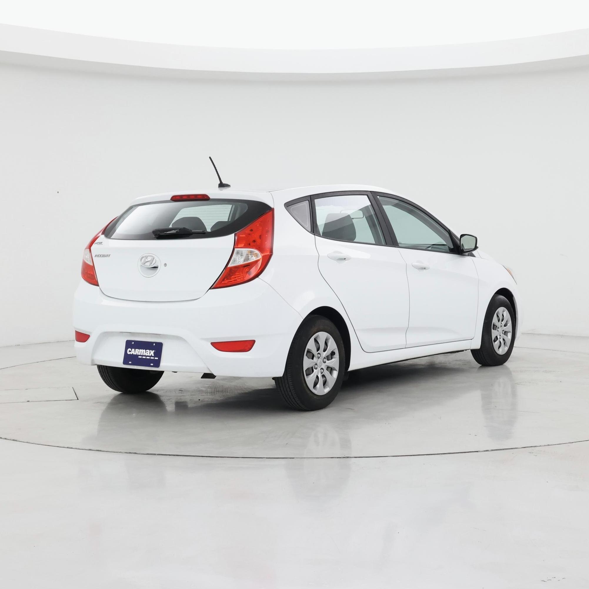 Thumbnail: 2017 Hyundai Accent - 8