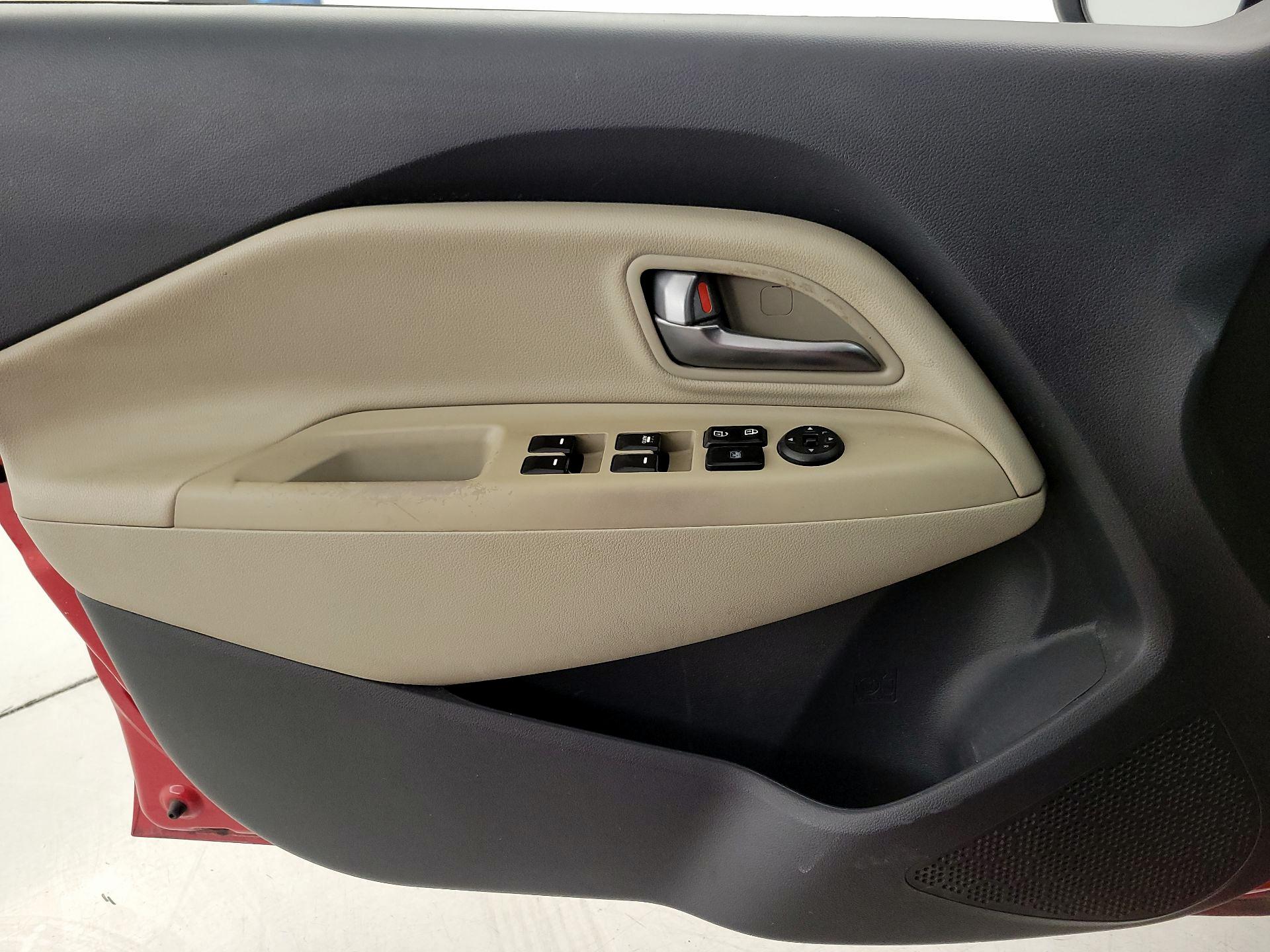 Thumbnail: 2013 Kia Rio - 12