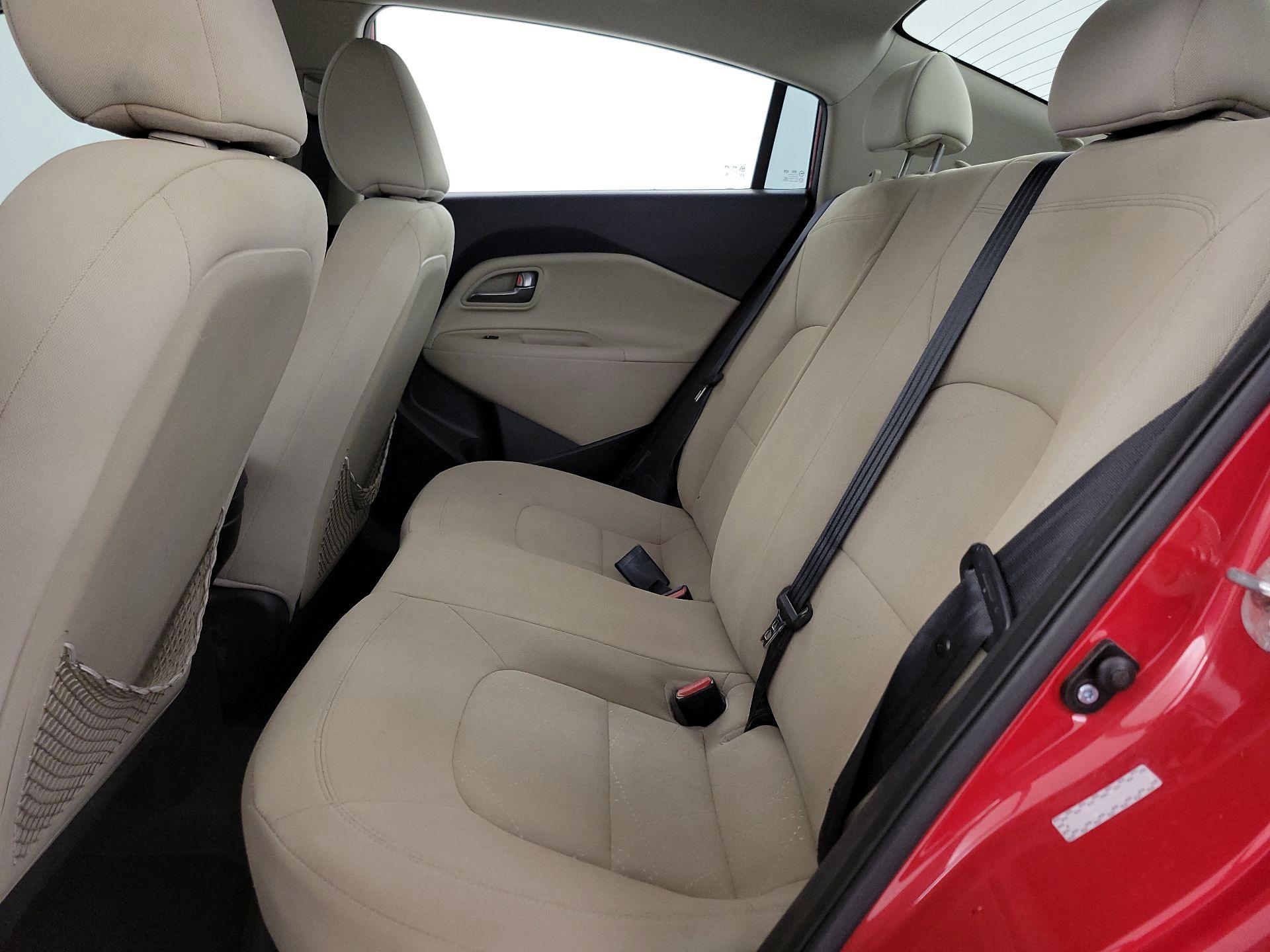 Thumbnail: 2013 Kia Rio - 18