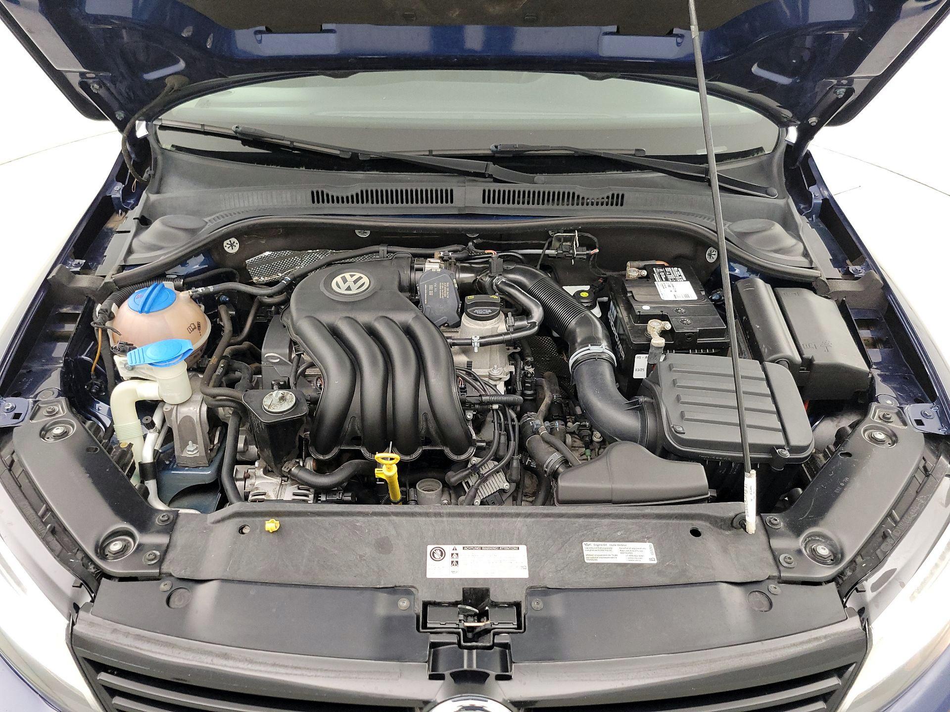 Thumbnail: 2014 Volkswagen Jetta - 20