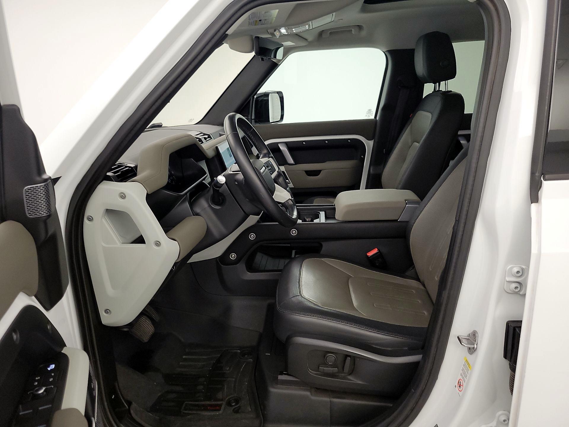 Thumbnail: 2022 Land Rover Defender - 11