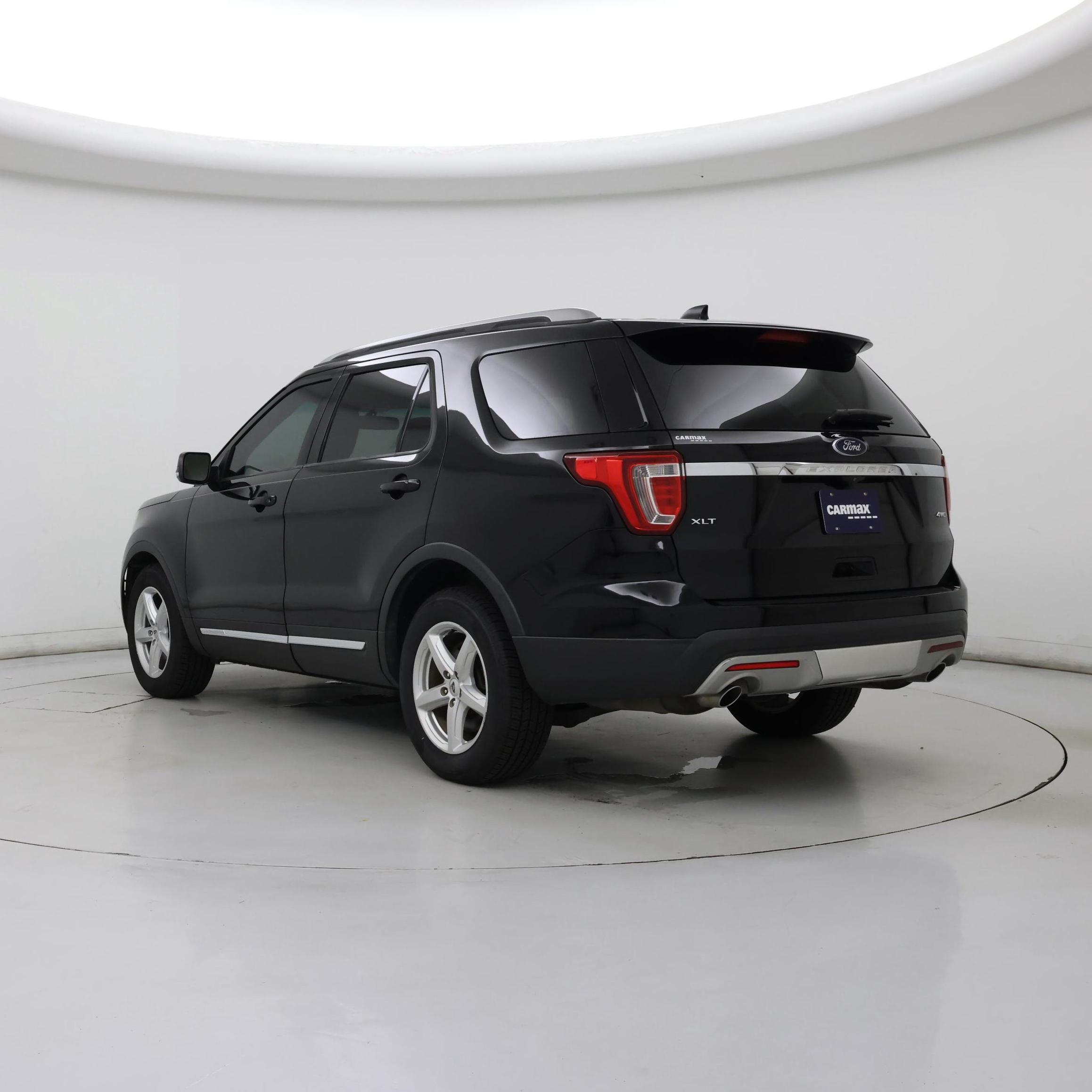Thumbnail: 2016 Ford Explorer - 2