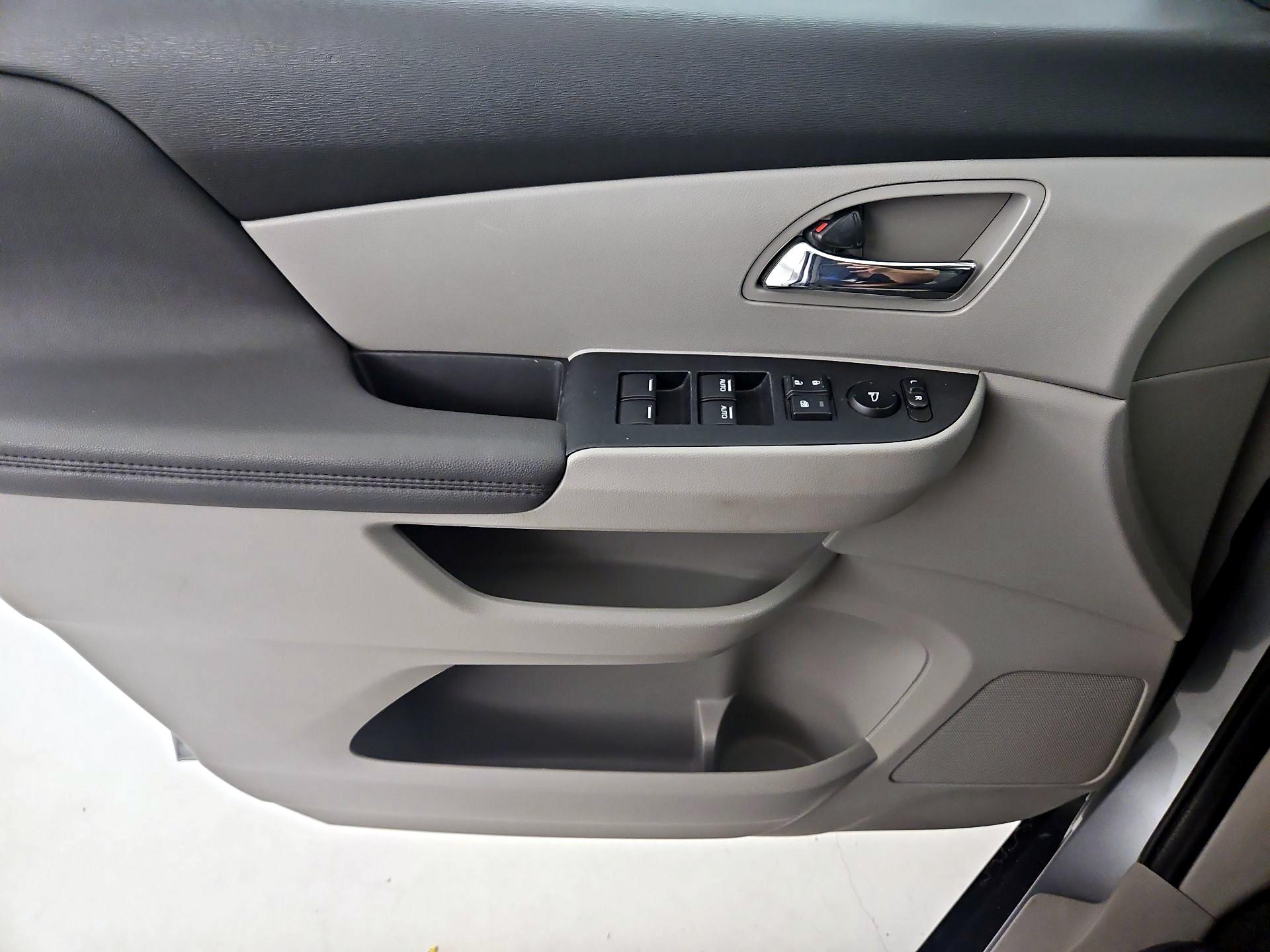 Thumbnail: 2016 Honda Odyssey - 12