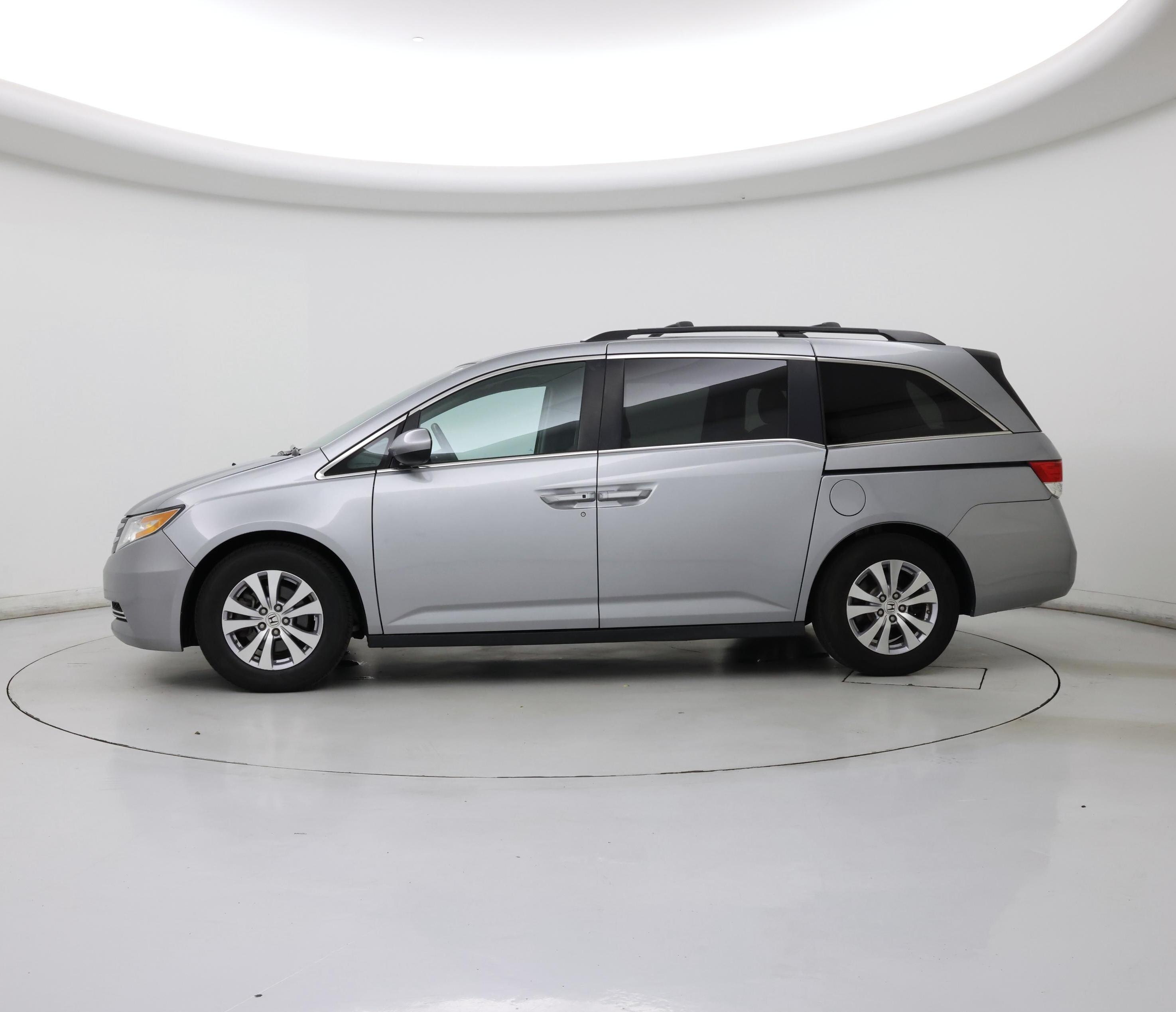 Thumbnail: 2016 Honda Odyssey - 3