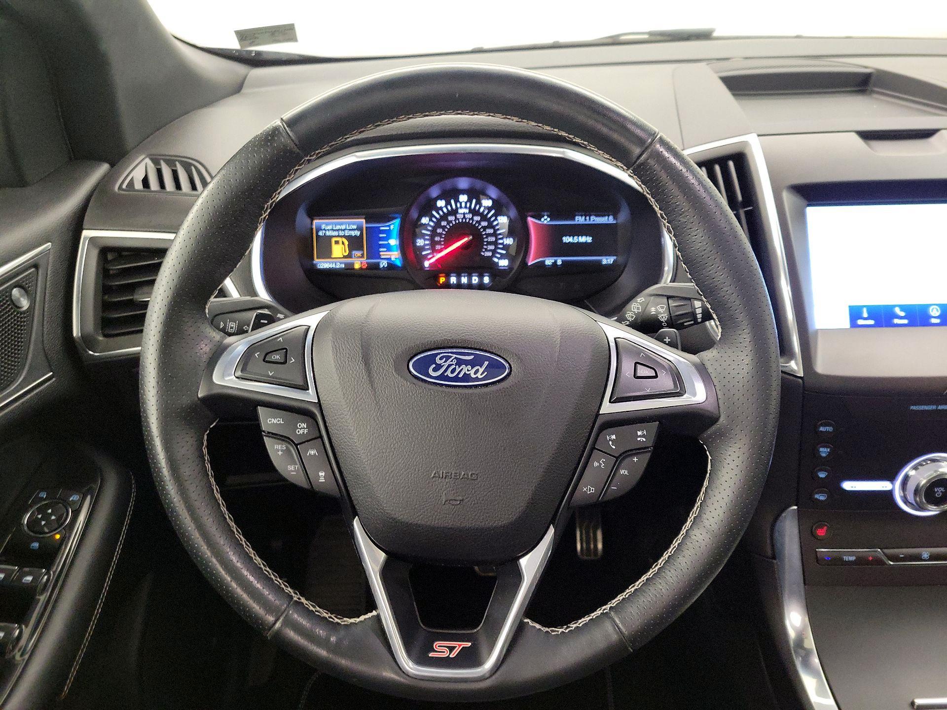 Thumbnail: 2020 Ford Edge - 10