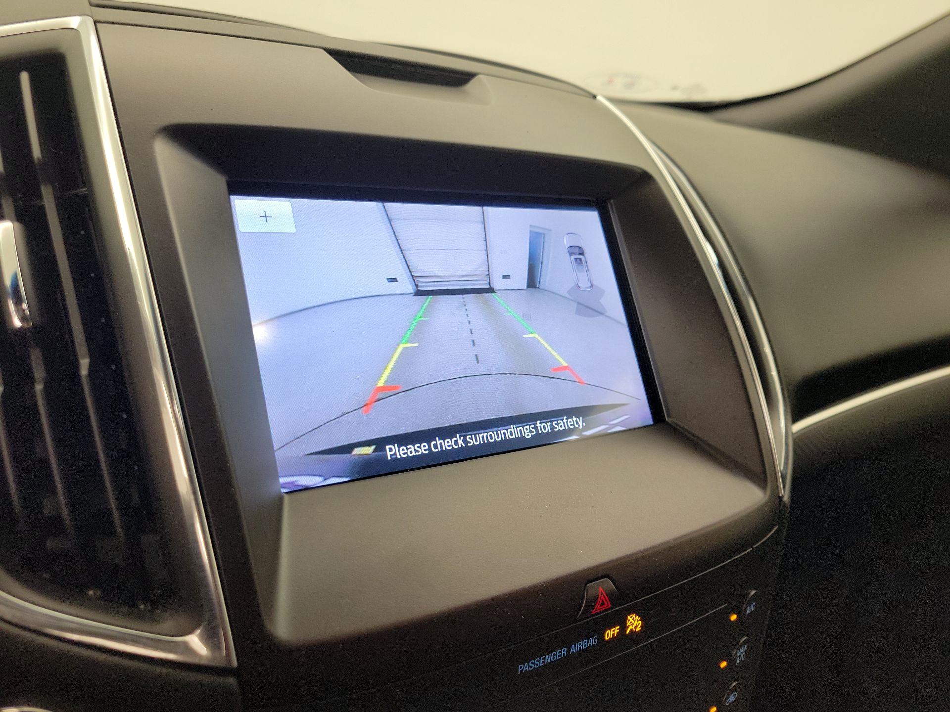 Thumbnail: 2020 Ford Edge - 14