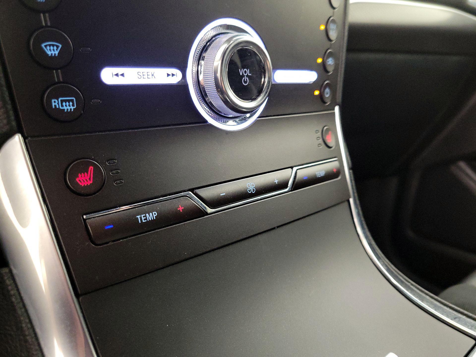 Thumbnail: 2020 Ford Edge - 16