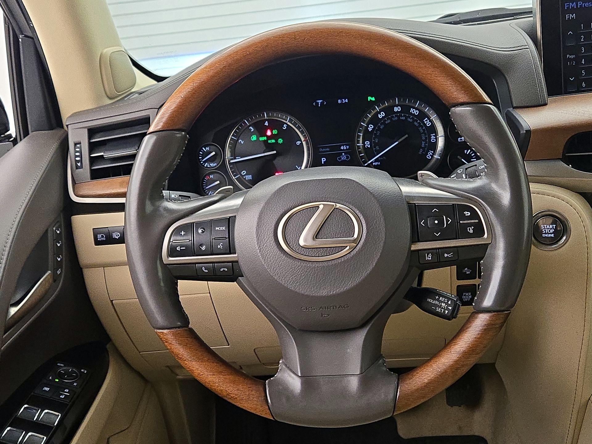 Thumbnail: 2019 Lexus LX - 10