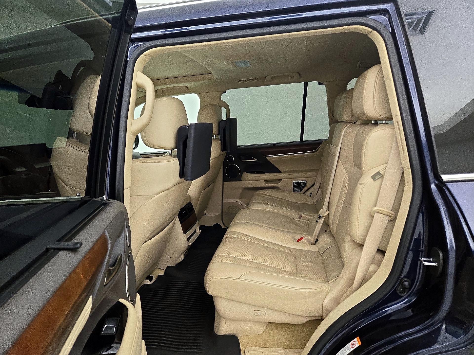 Thumbnail: 2019 Lexus LX - 17