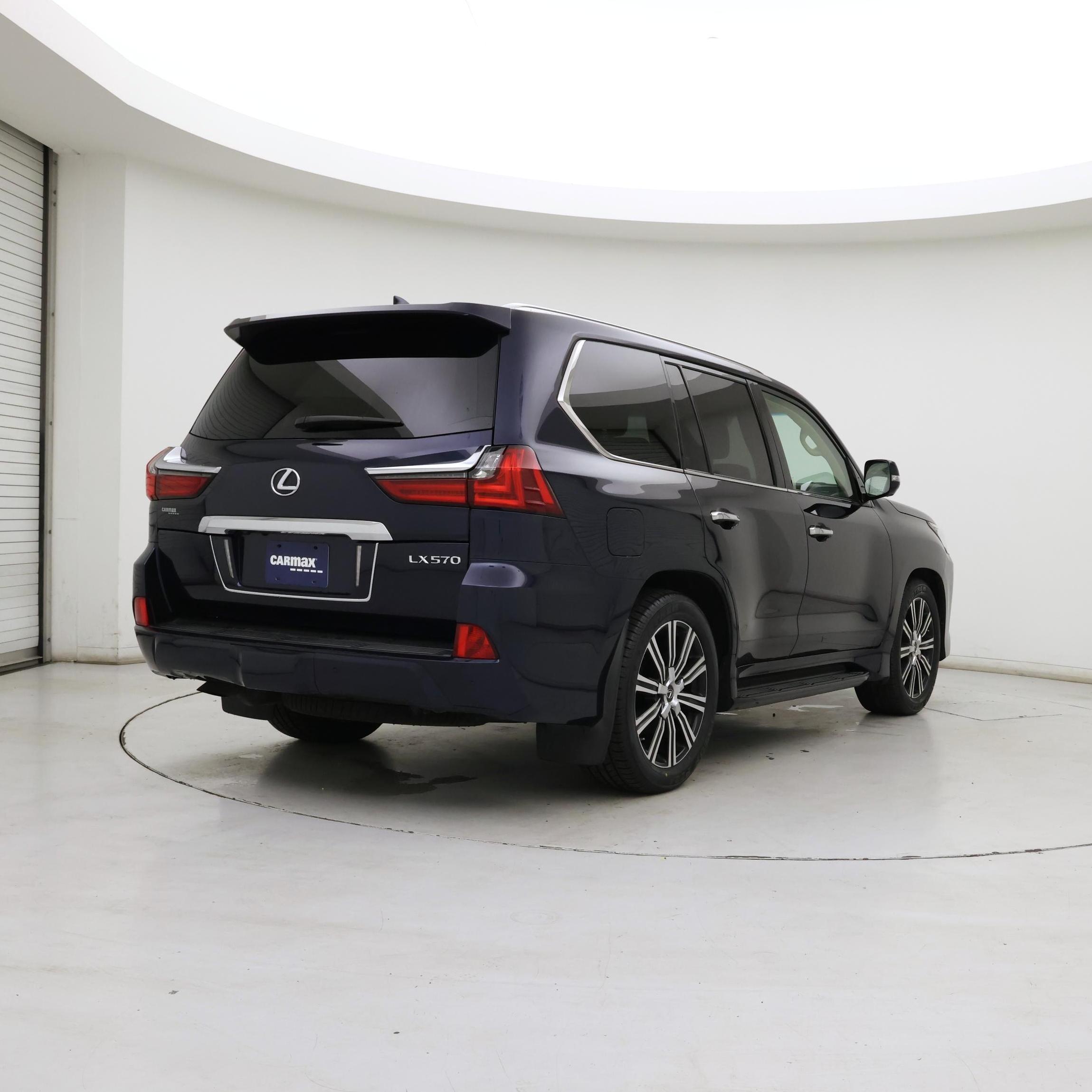 Thumbnail: 2019 Lexus LX - 8
