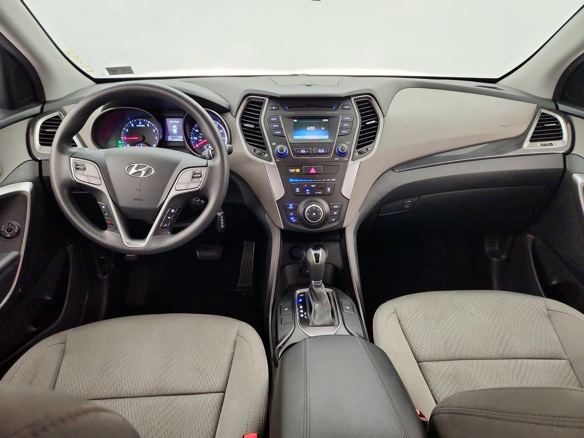 Thumbnail: 2015 Hyundai Santa Fe - 9
