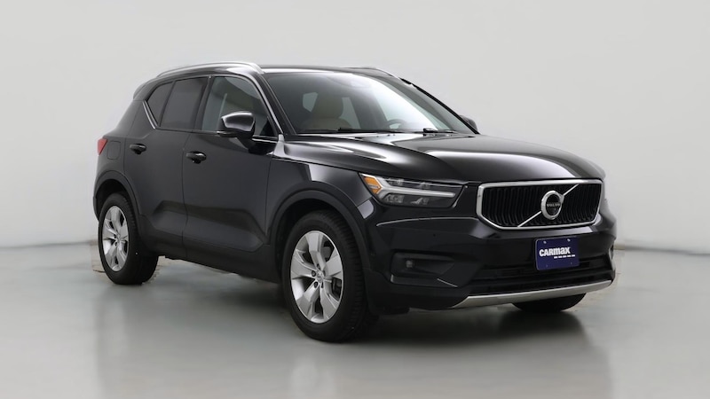 2019 Volvo XC40 T5 Momentum Hero Image