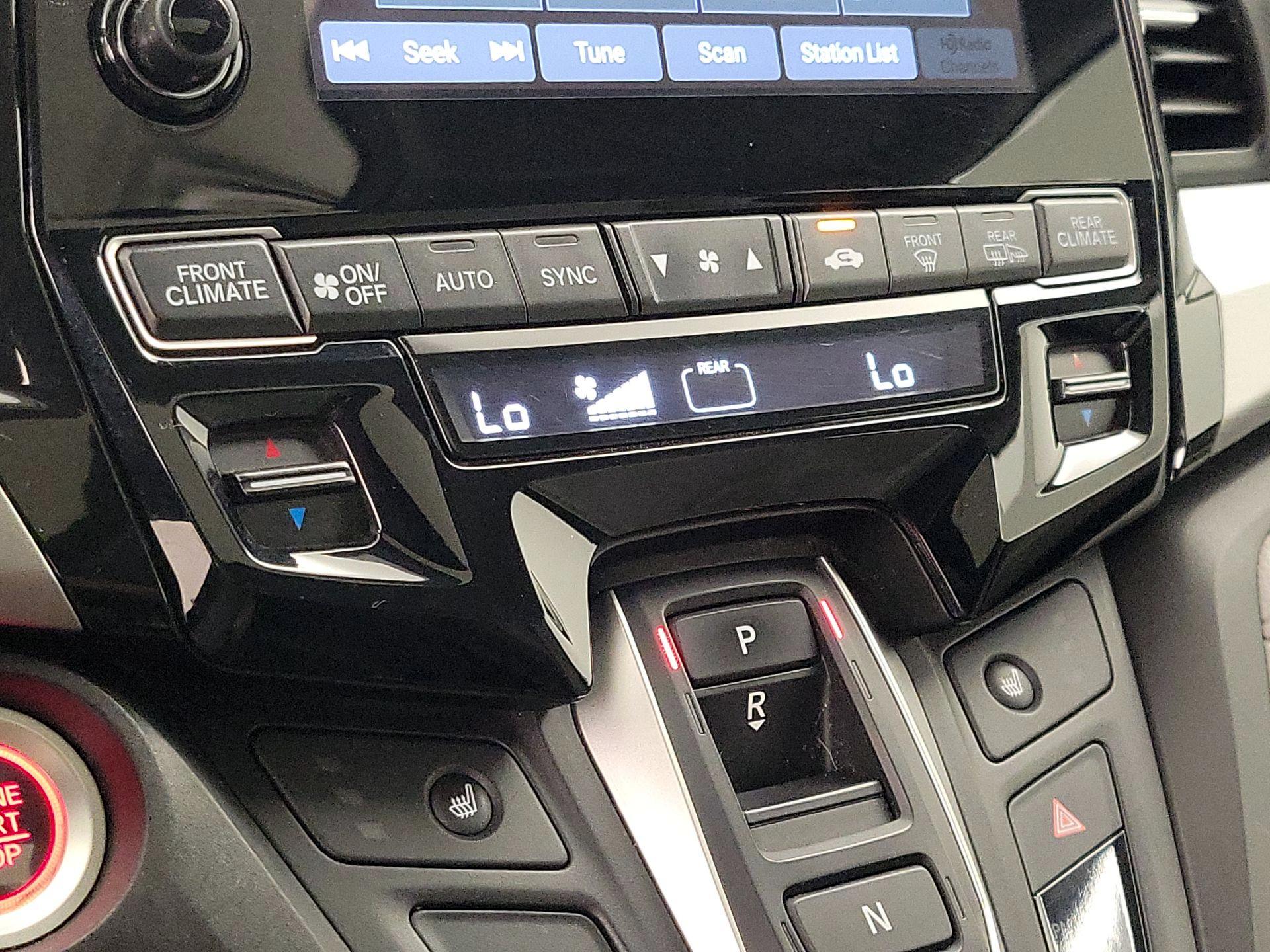 Thumbnail: 2019 Honda Odyssey - 17