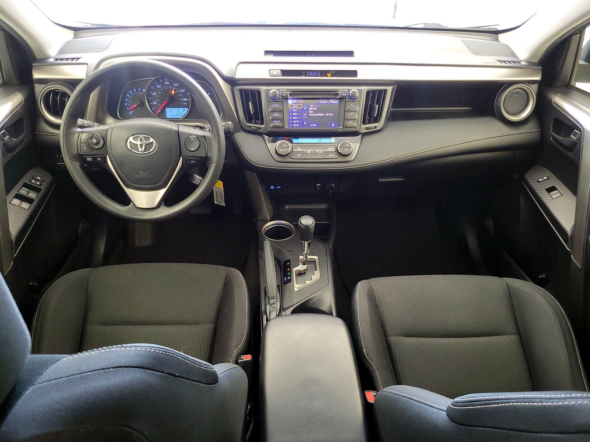 Thumbnail: 2013 Toyota RAV4 - 9