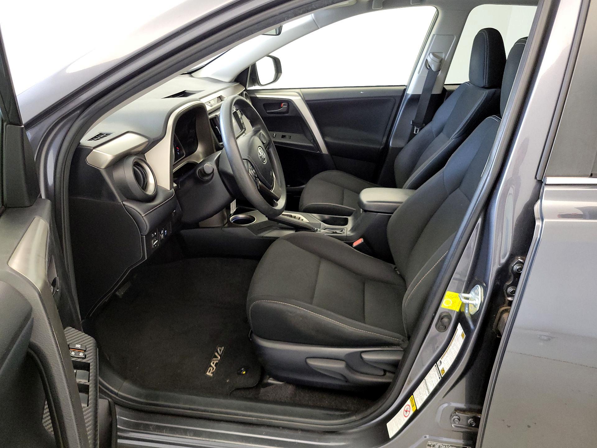 Thumbnail: 2013 Toyota RAV4 - 11