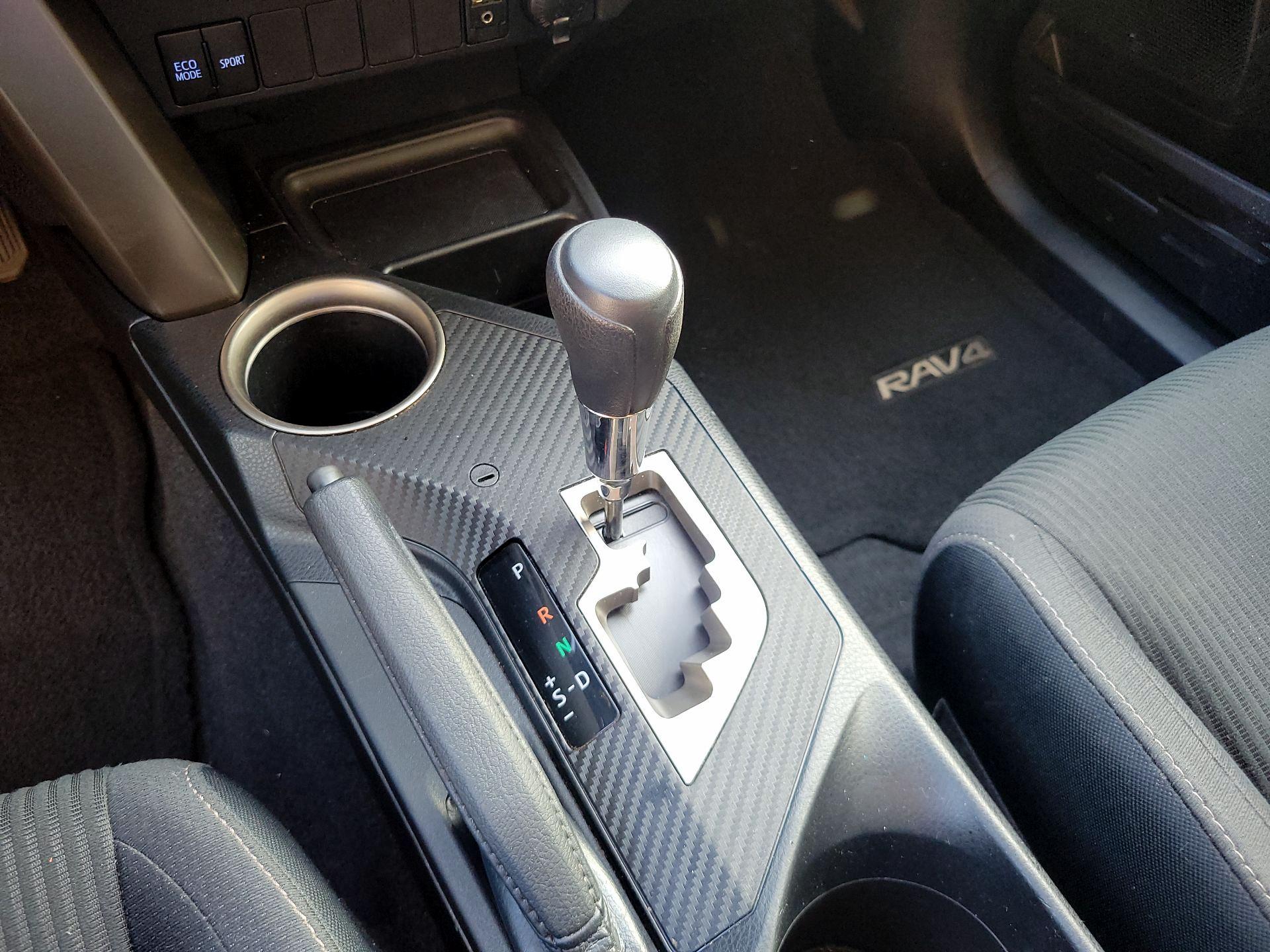 Thumbnail: 2013 Toyota RAV4 - 17