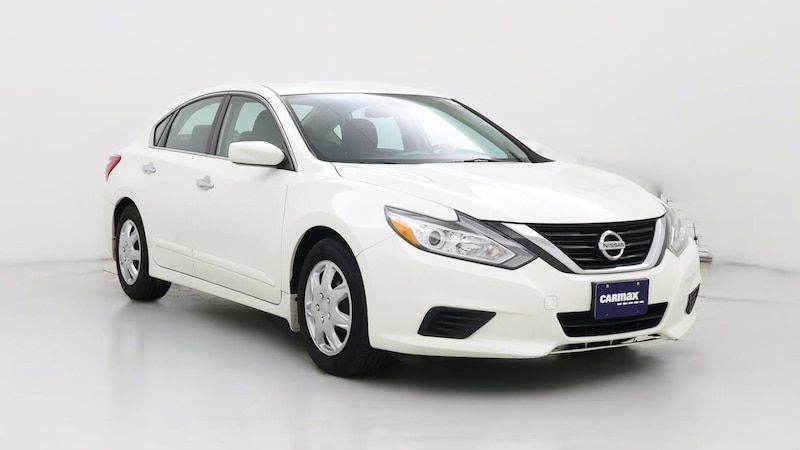 2017 Nissan Altima S Hero Image