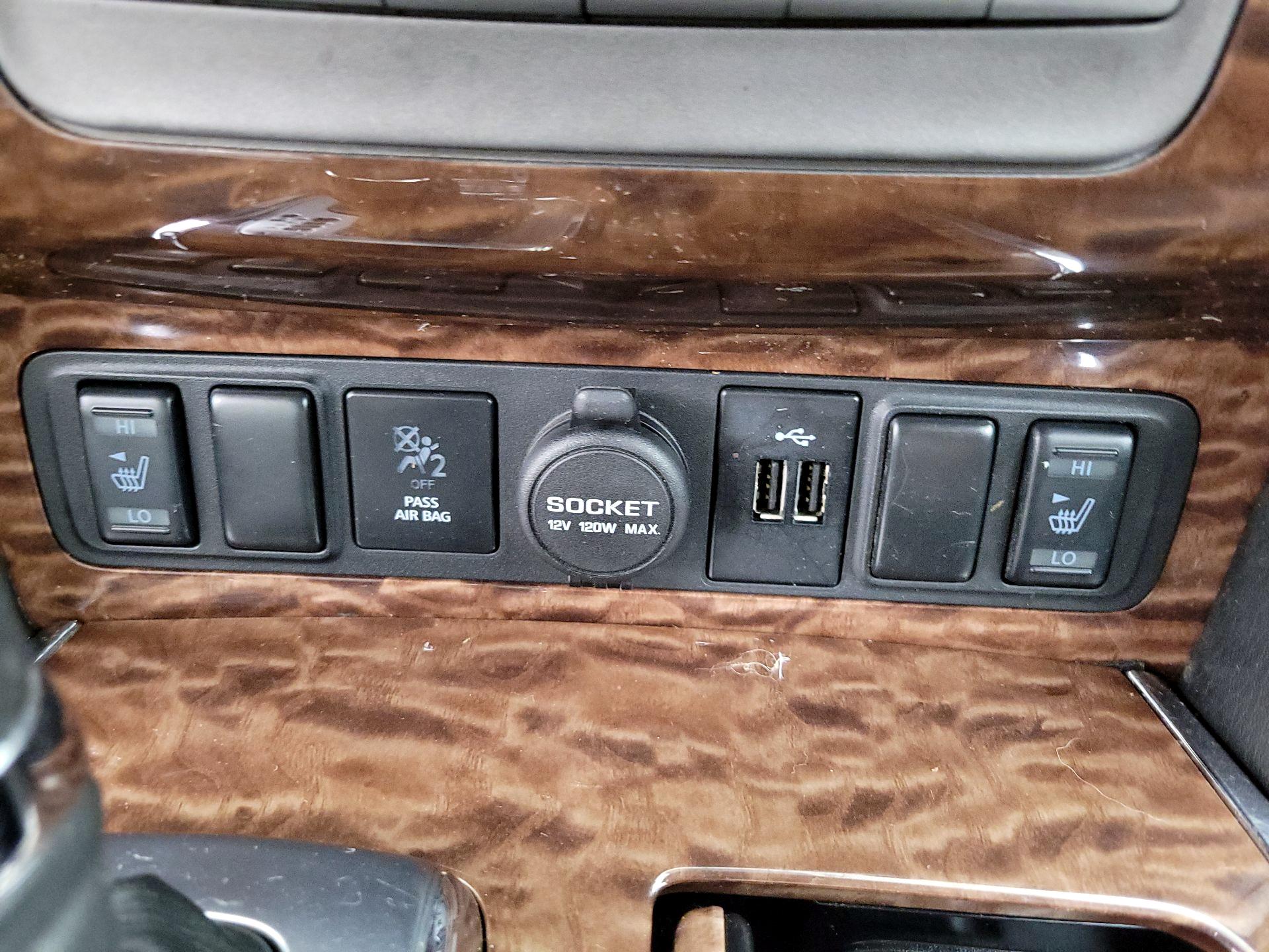 Thumbnail: 2020 Nissan Armada - 19
